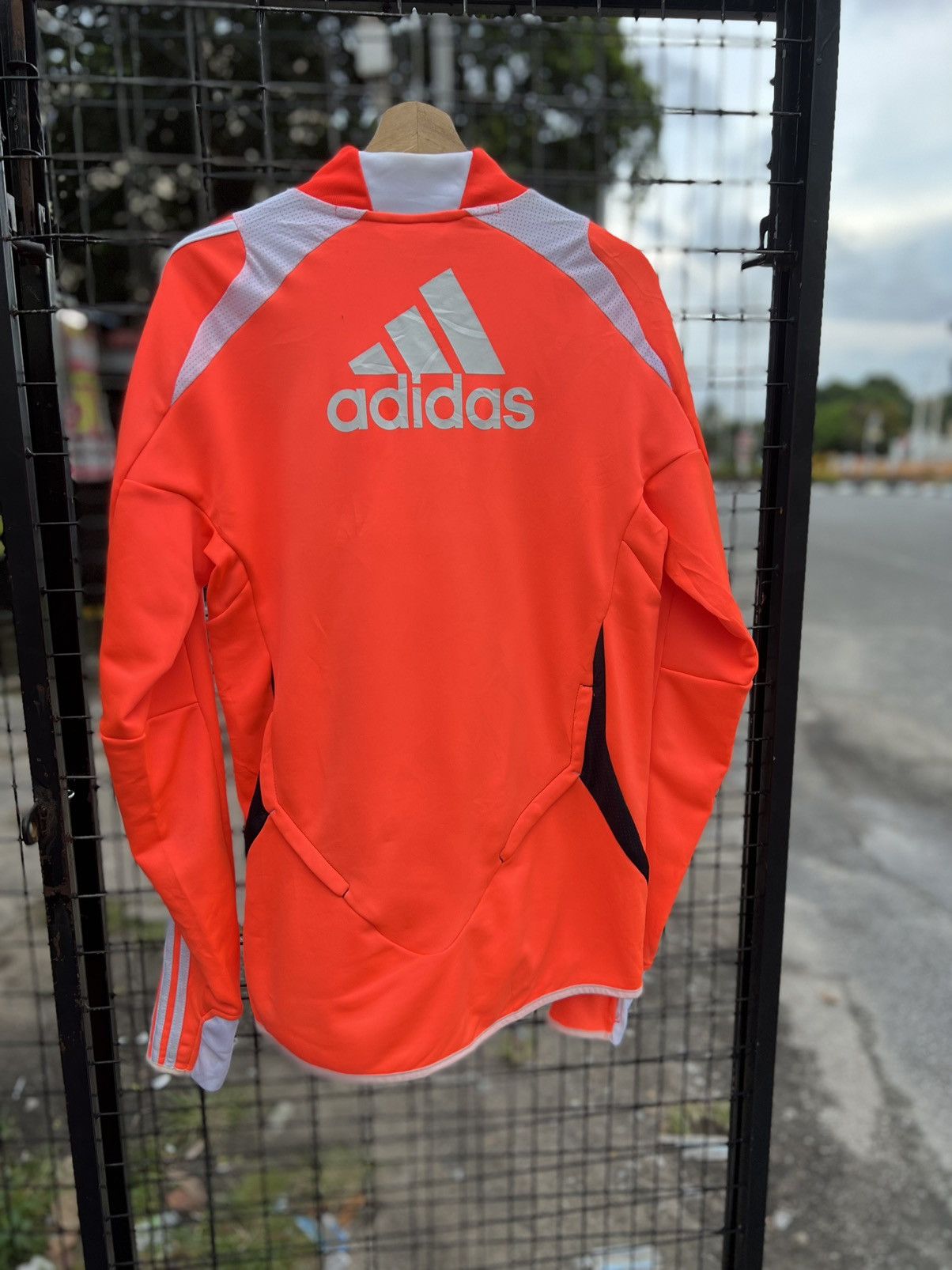 Adidas Sample item Adidas long sleeve Jersey Bayern Munich Size US L / EU 52-54 / 3 - 5 Thumbnail