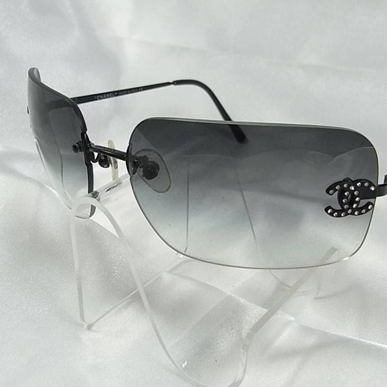Chanel Coco Chanel Mark Sunglasses 4017-D Size ONE SIZE - 1 Thumbnail