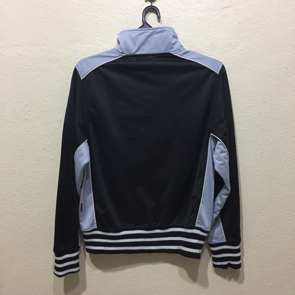 Hang Ten × Vintage Vintage Hang Ten Sweatshirt spellout Big Logo Size L Size US L / EU 52-54 / 3 - 6 Thumbnail