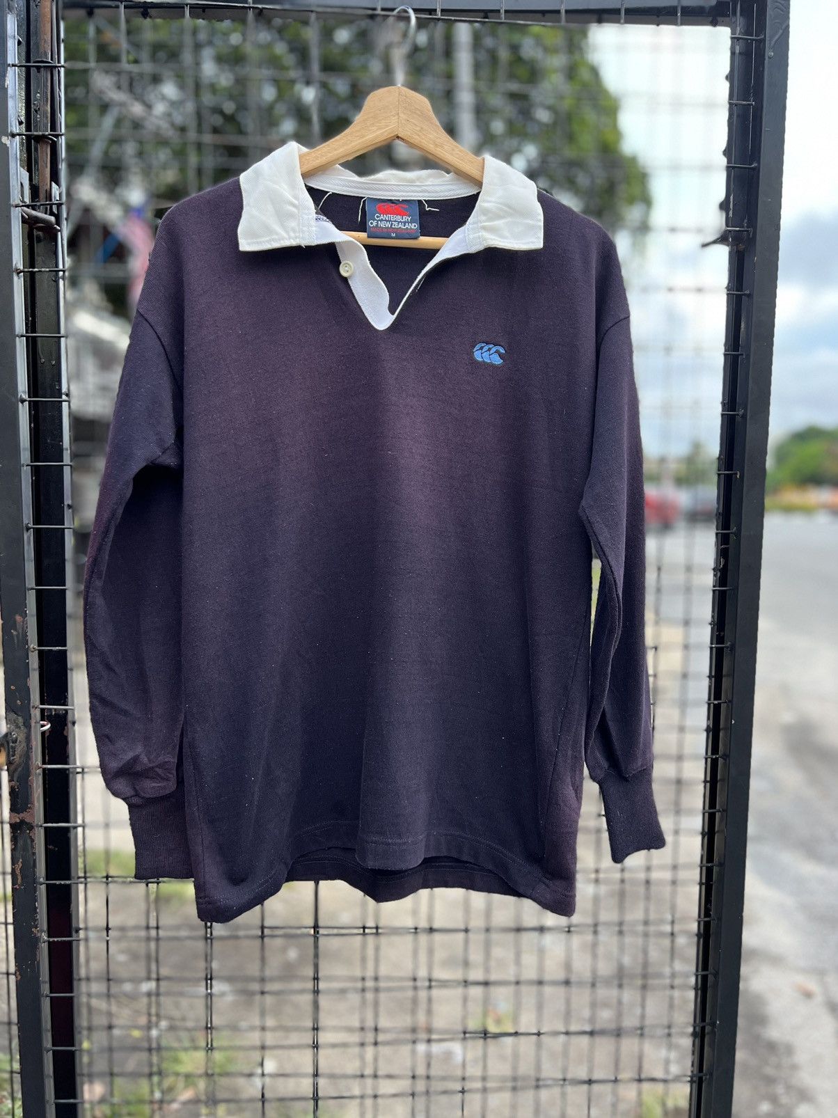Canterbury of New Zealand Canterbury all black vintage long sleeve Polo tee nice Size US M / EU 48-50 / 2 - 1 Thumbnail
