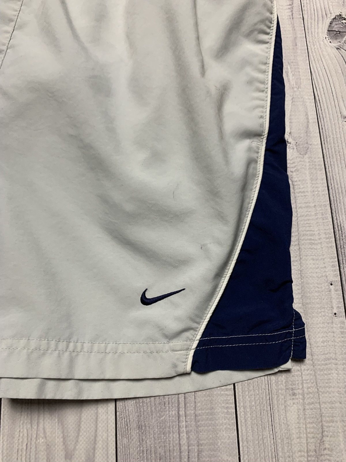 Nike × Vintage Vintage Nike shorts logo size M Size US 32 / EU 48 - 2 Thumbnail