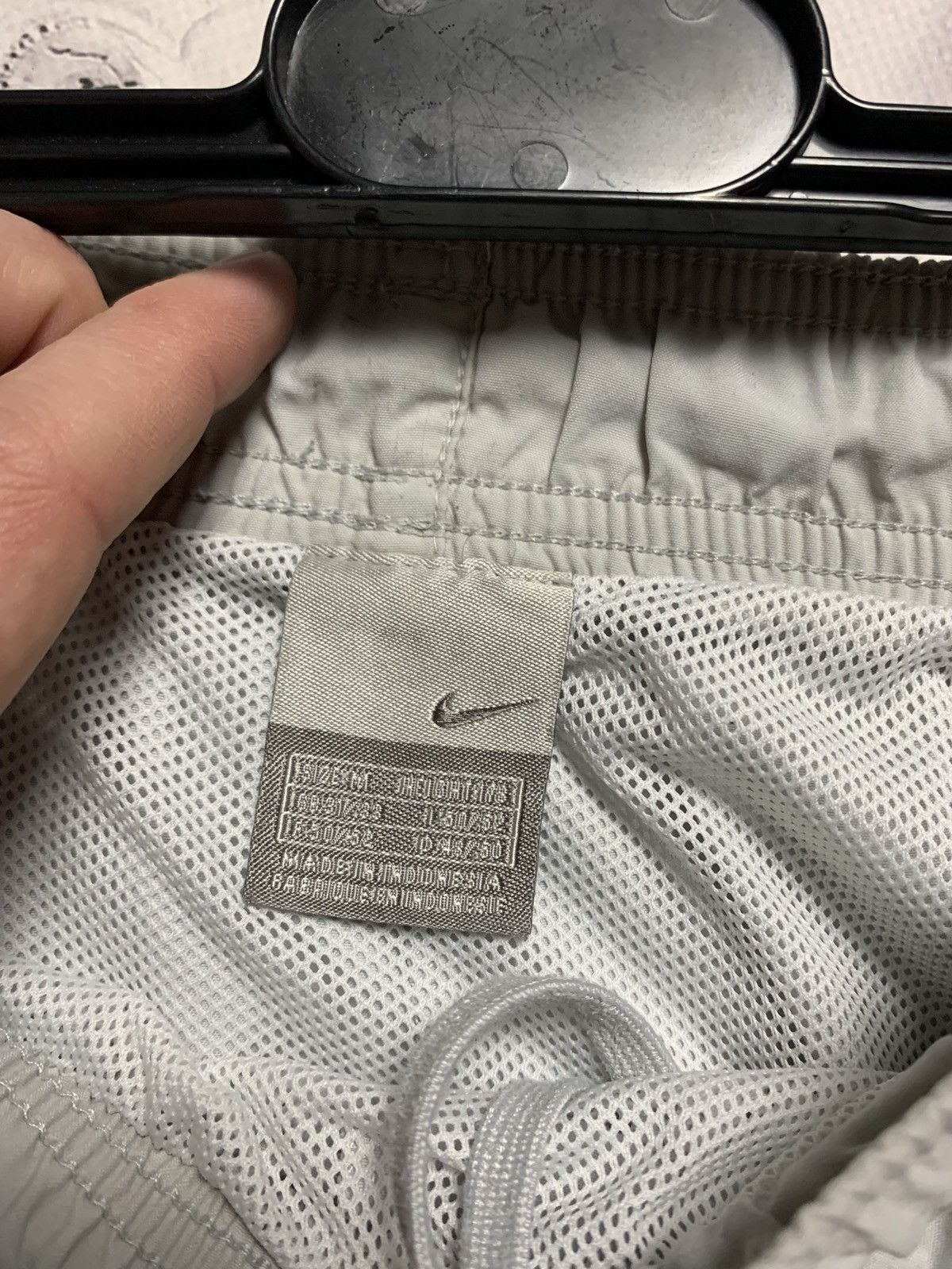 Nike × Vintage Vintage Nike shorts logo size M Size US 32 / EU 48 - 4 Thumbnail