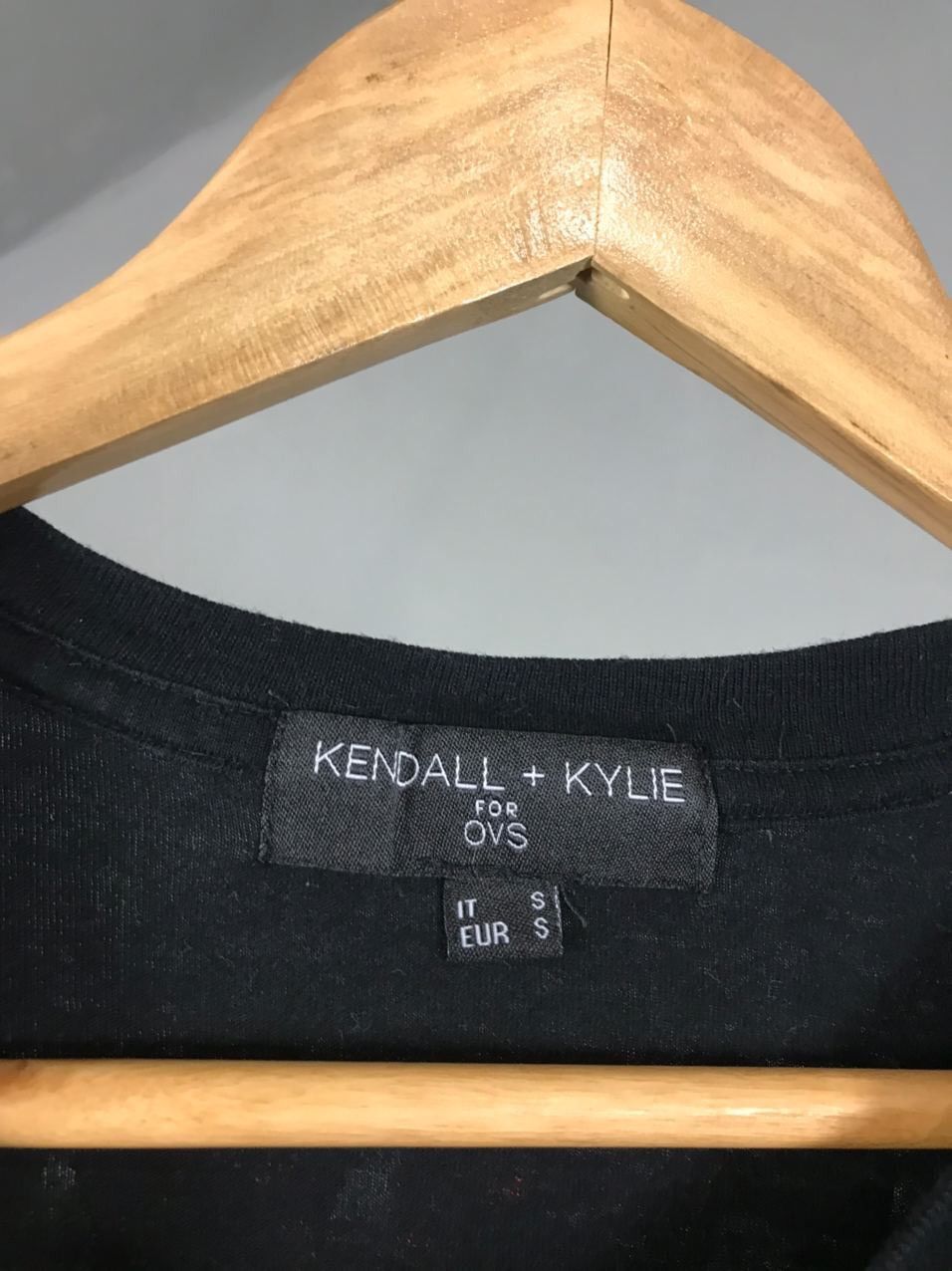 Designer × Kendall And Kylie Kendal and Kylie designer overprinted black tee Size US S / EU 44-46 / 1 - 6 Thumbnail