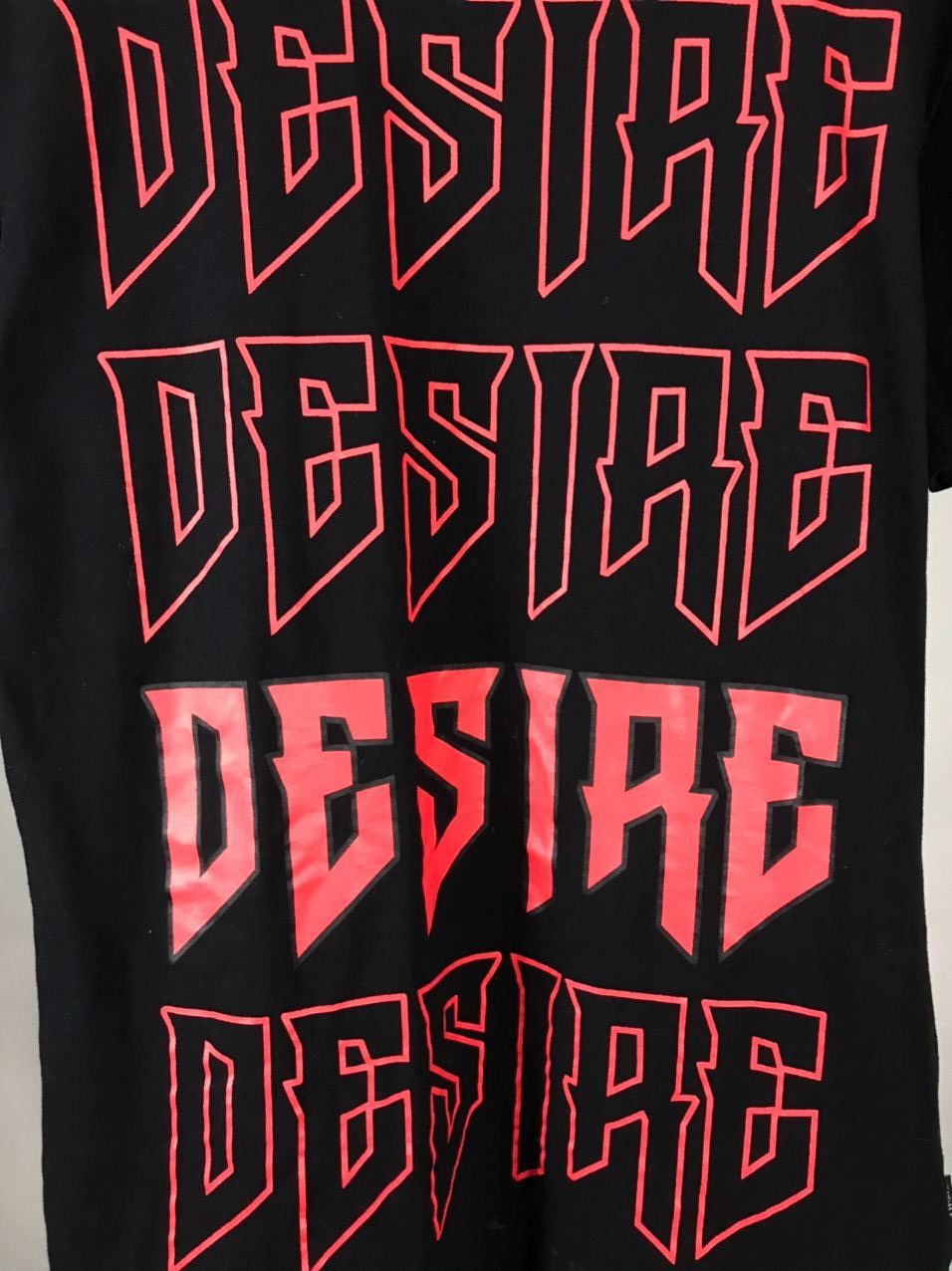 Designer × Kendall And Kylie Kendal and Kylie designer overprinted black tee Size US S / EU 44-46 / 1 - 3 Thumbnail
