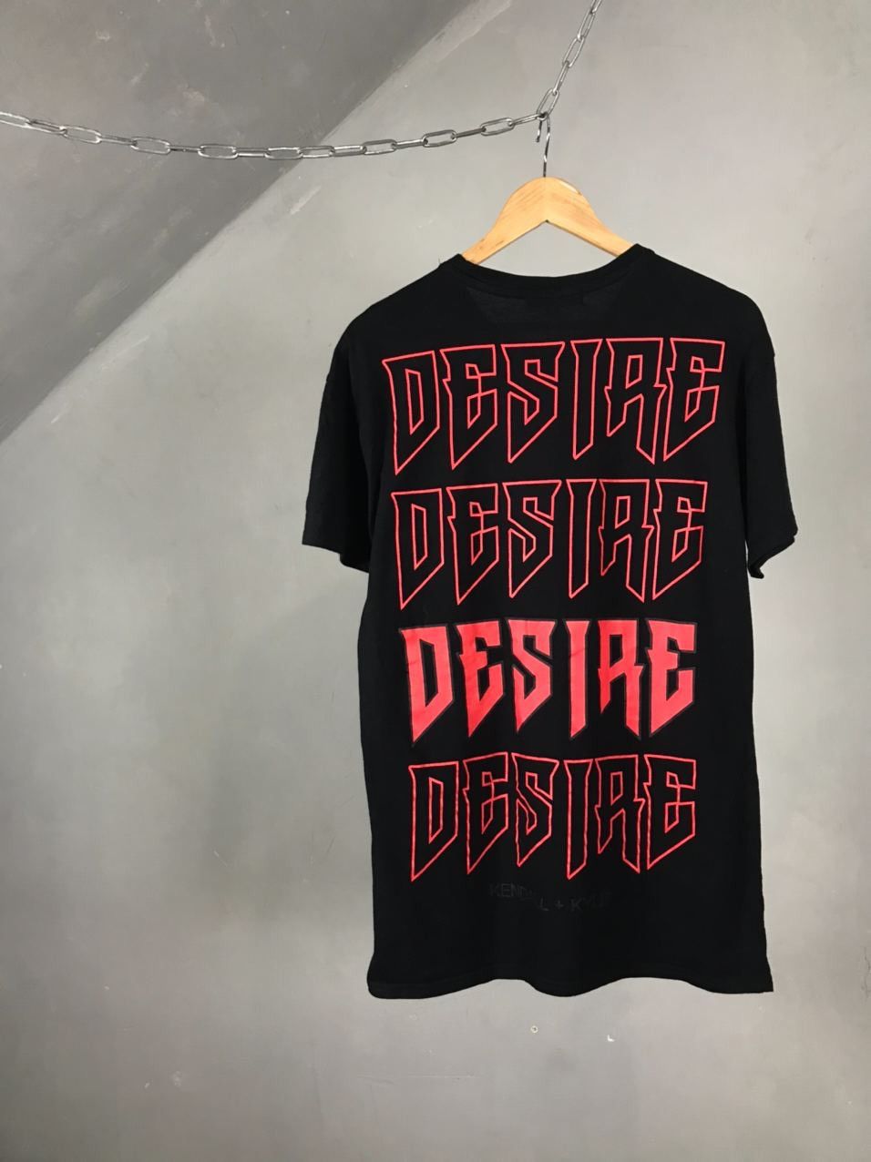 Designer × Kendall And Kylie Kendal and Kylie designer overprinted black tee Size US S / EU 44-46 / 1 - 9 Thumbnail