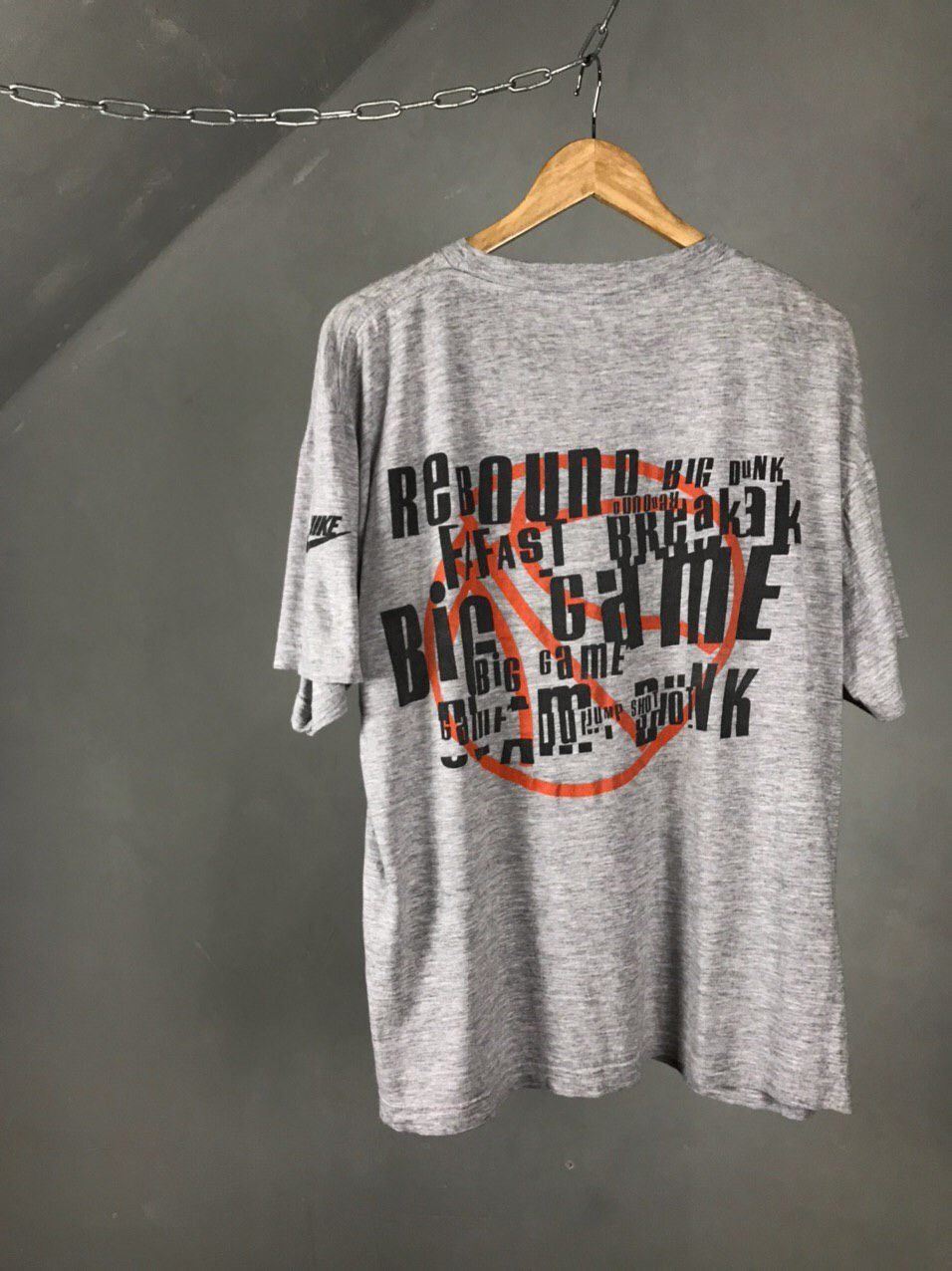 Nike × Vintage Nike vintage basketball streetwear gray tee Size US L / EU 52-54 / 3 - 5 Thumbnail