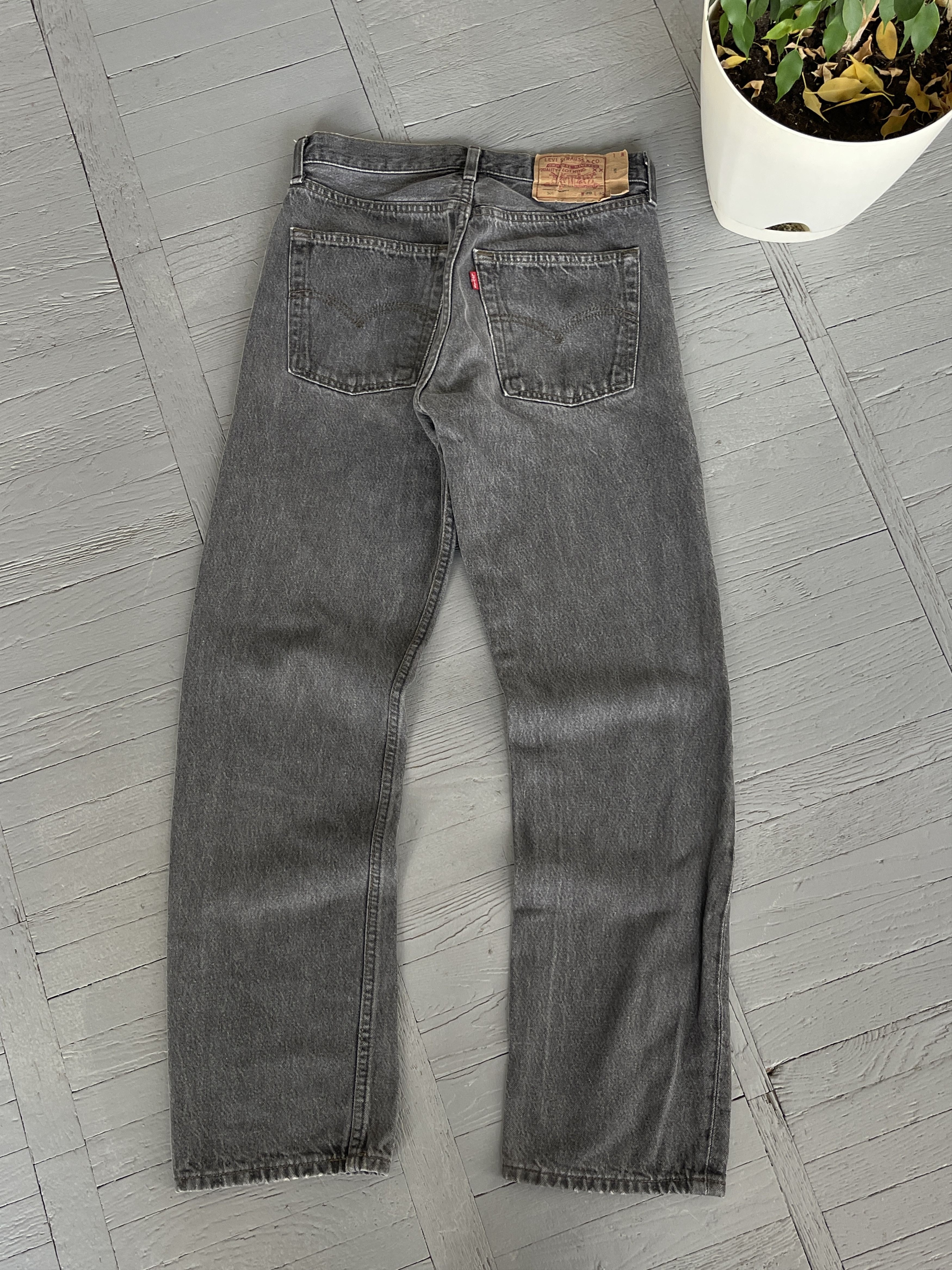 Levi's × Vintage Vintage 90s Levi's 501 Ash Gray Denim Jeans Size US 30 / EU 46 - 7 Thumbnail
