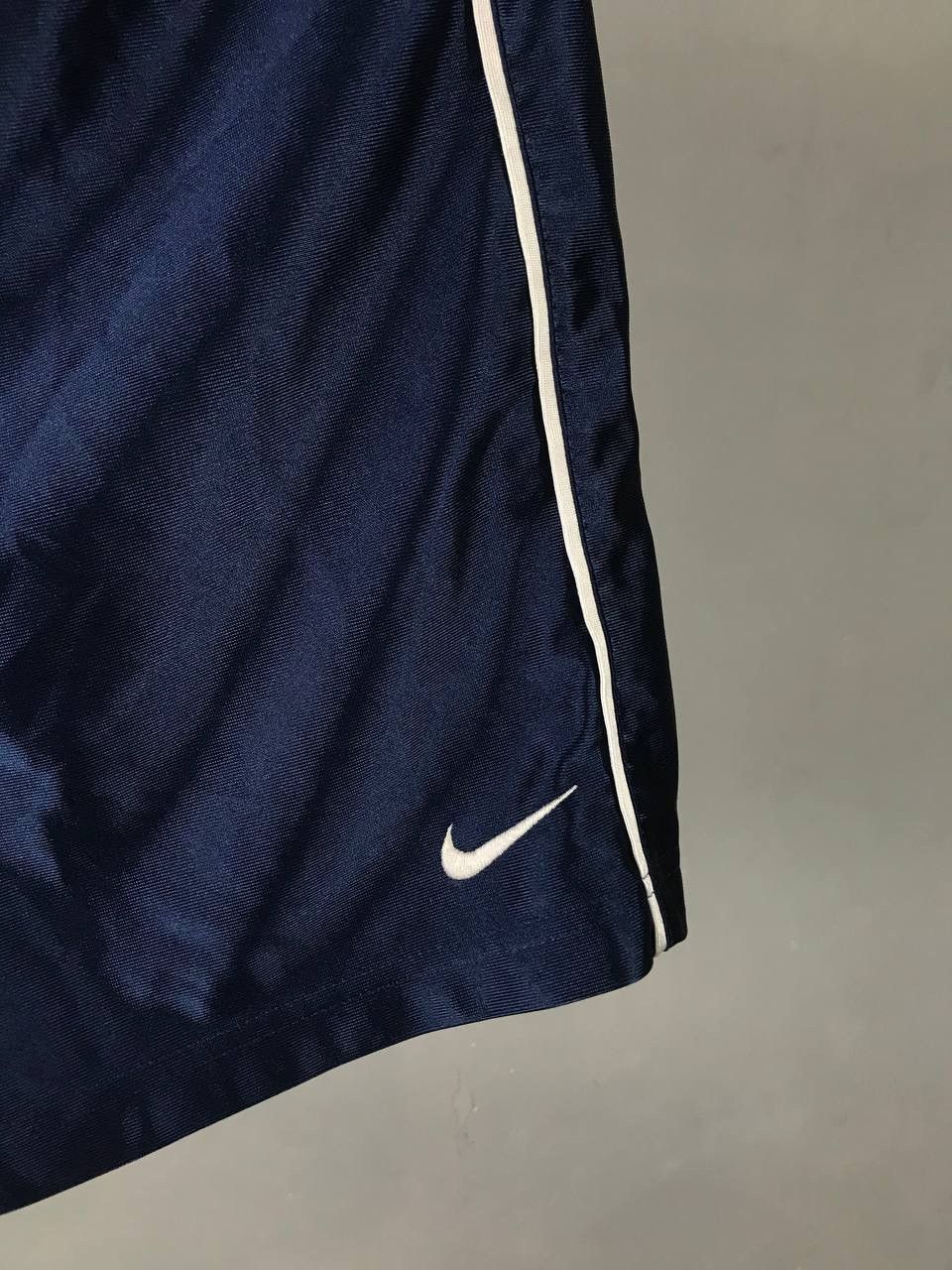 Nike × Vintage Nike swoosh streetwear vintage navy blue shorts Size US 32 / EU 48 - 3 Thumbnail