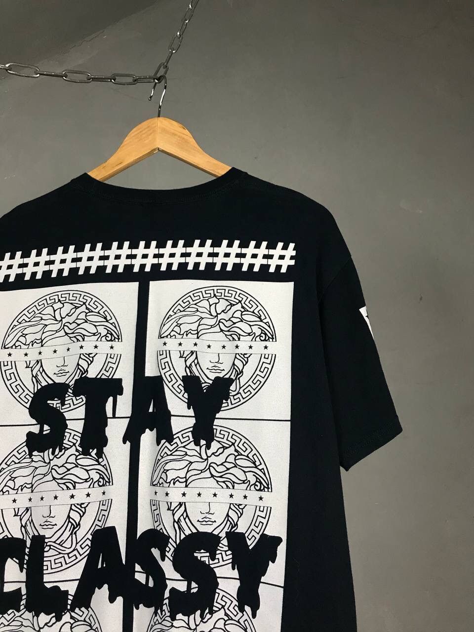 Other Stay Classy No Persect overprinted streetwear oversized tee Size US M / EU 48-50 / 2 - 8 Thumbnail