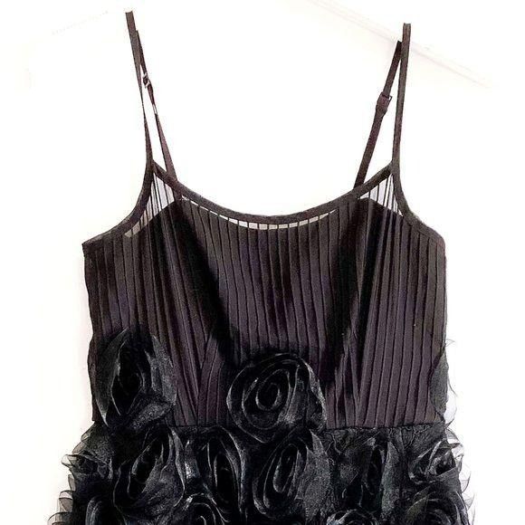 Marc by Marc Jacobs Marc by Marc Jacobs Black Rosette Applique Silk Mini Dress Size XS / US 0-2 / IT 36-38 - 6 Thumbnail