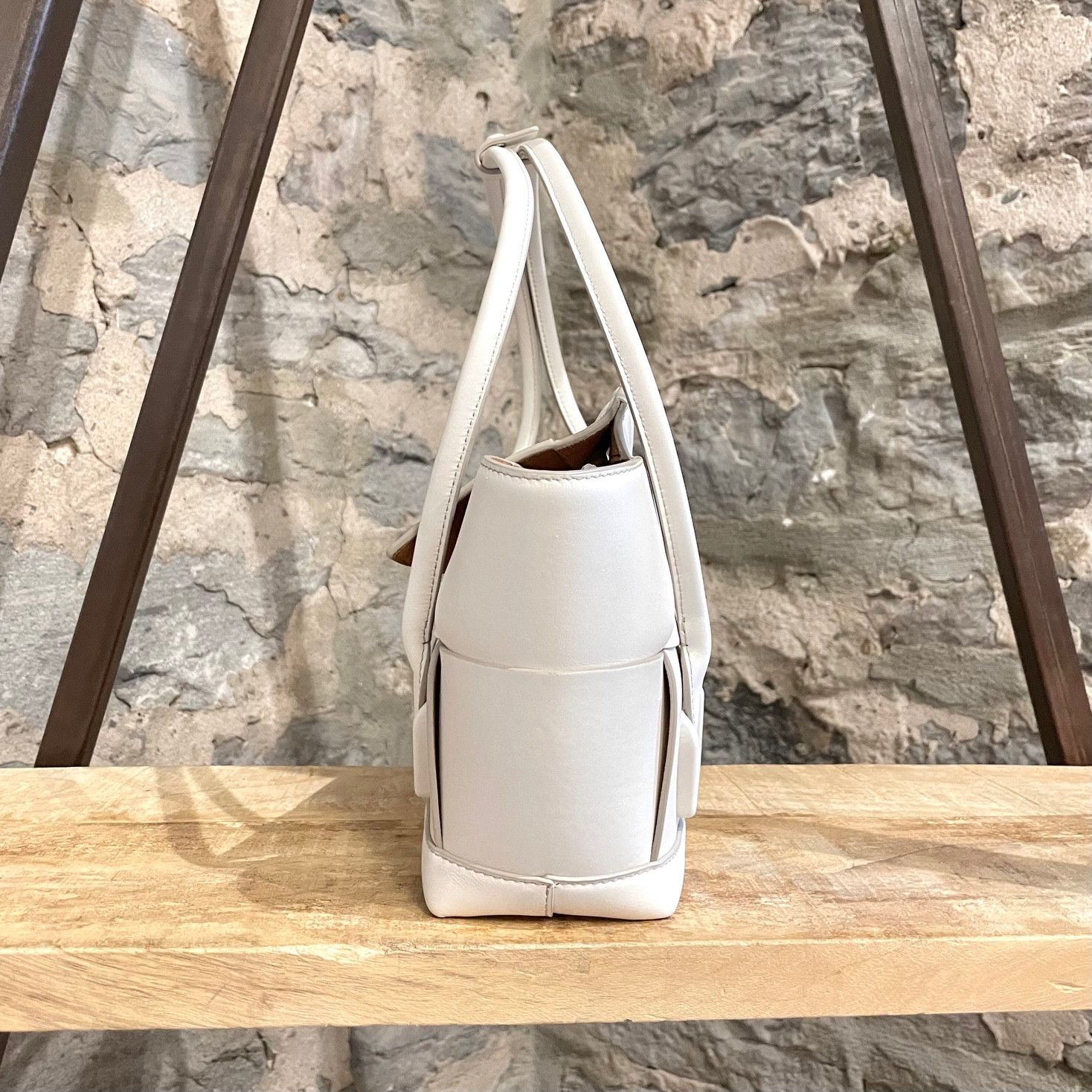 Bottega Veneta Bottega Veneta Ivory Leather Intrecciato Small Arco Handbag Size ONE SIZE - 3 Thumbnail