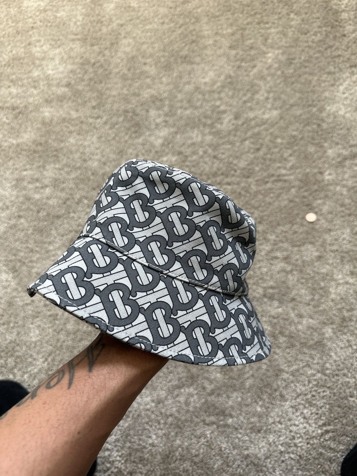 Burberry Burberry bucket hat Size 46 - 1 Thumbnail