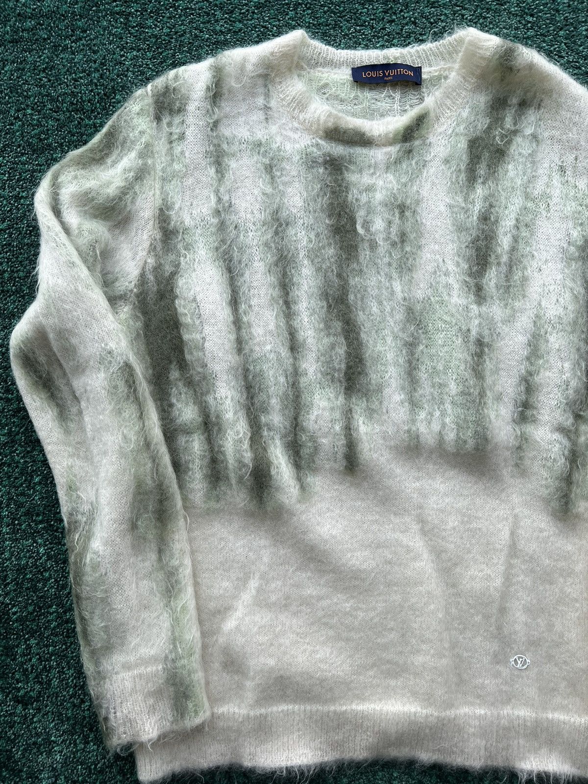 LV SS19 mohair runway sweater cream & green SZ:L – Bankofgrails