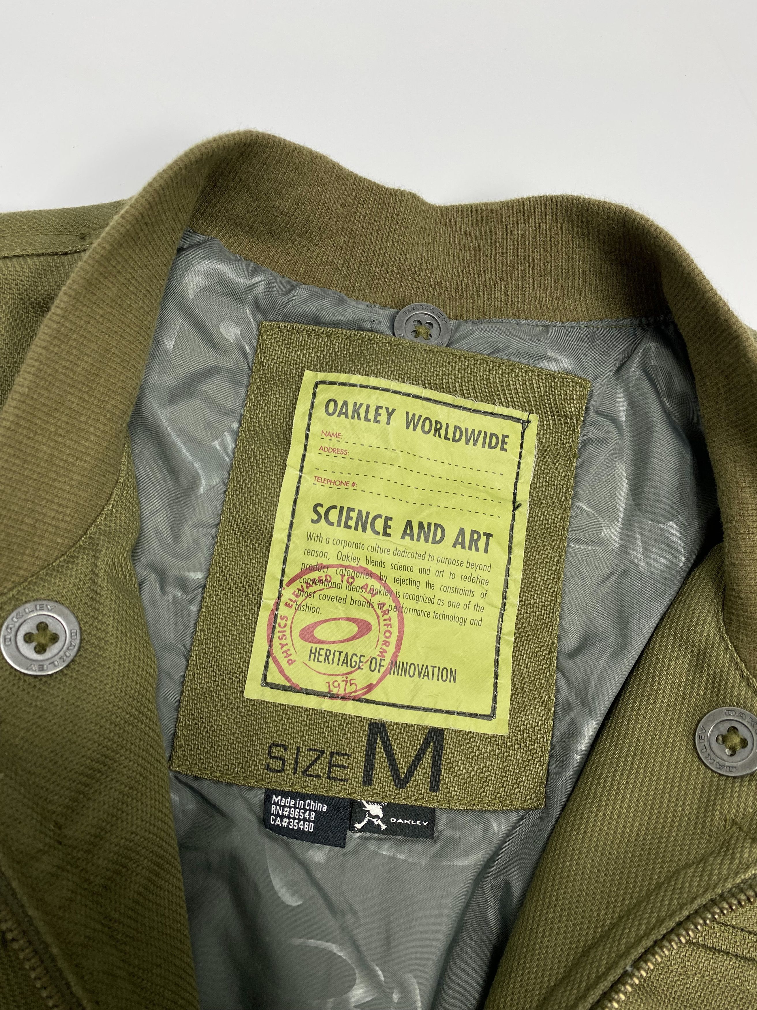 Japanese Brand × Oakley Oakley Y2K Military Multipocket Utility Padded Bomber Size US M / EU 48-50 / 2 - 8 Thumbnail