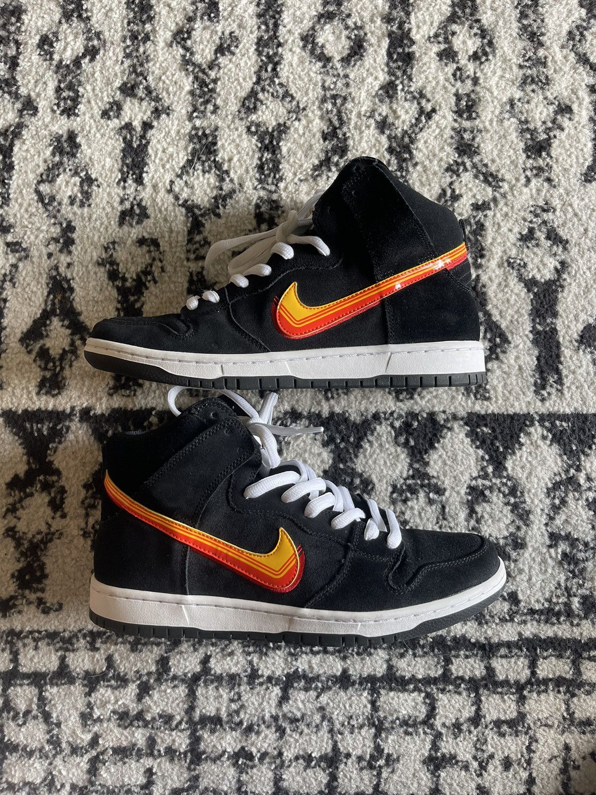 Nike Nike SB Dunk High “Truck it” Size US 9 / EU 42 - 1 Thumbnail