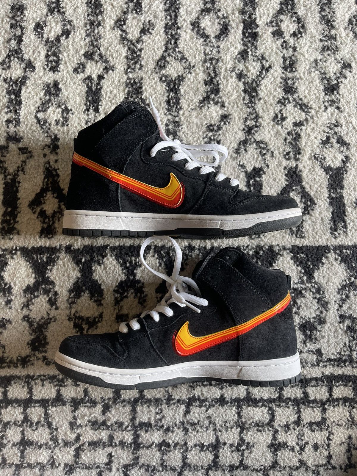 Nike Nike SB Dunk High “Truck it” Size US 9 / EU 42 - 2 Thumbnail