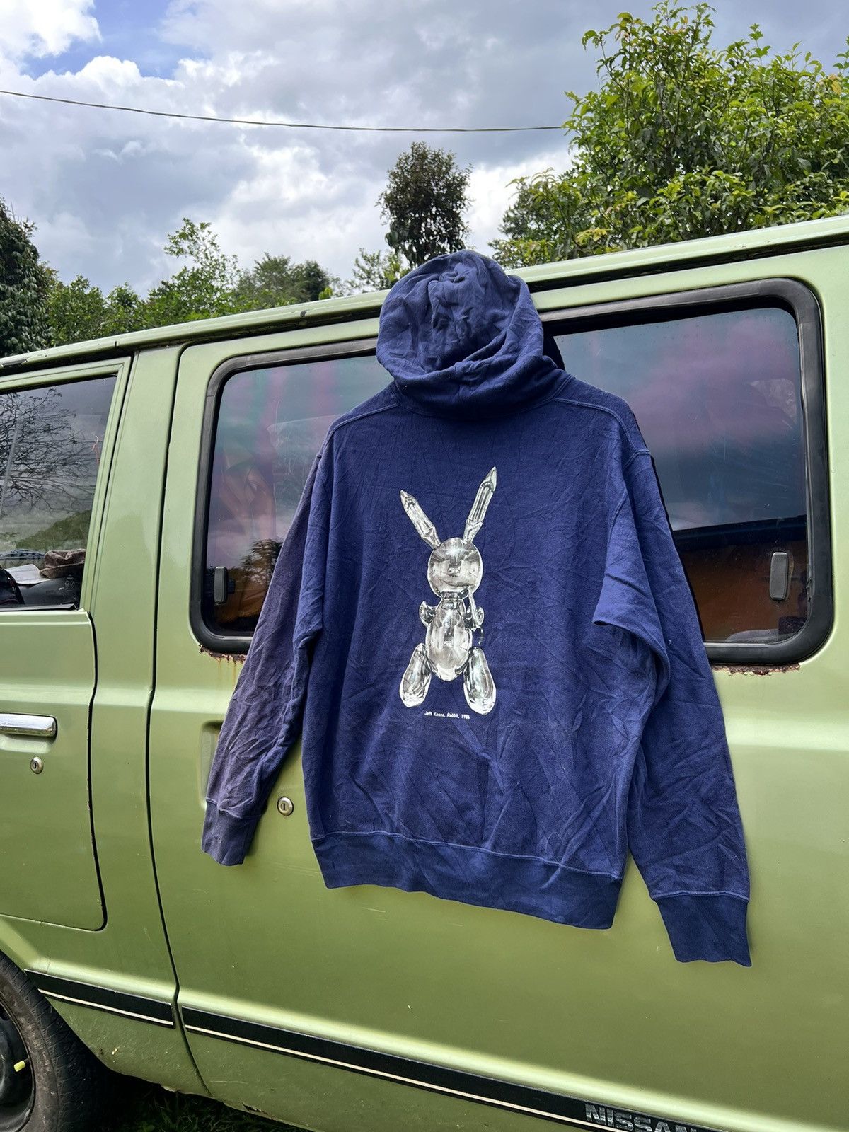 Uniqlo Jeff Koons Rabbit 1986 Hoodie 2024 Sweatshirt in Blue Size Small