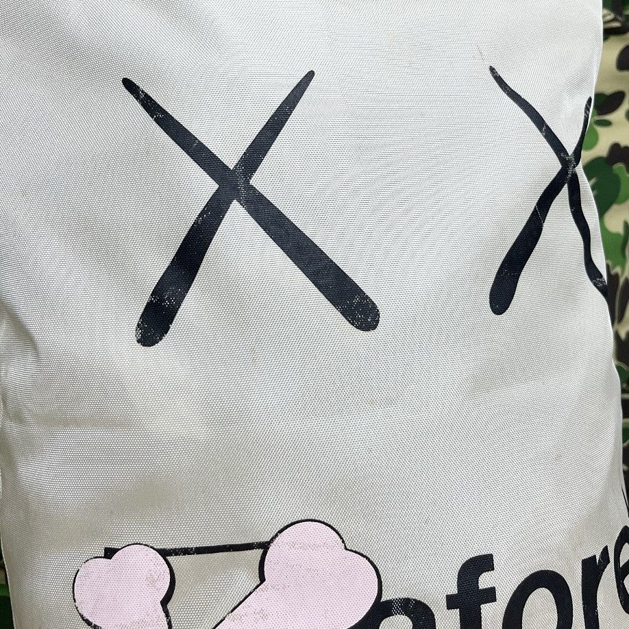 Kaws 2002 Kaws x Laforet Creme Nylon Tote Bag Size ONE SIZE - 4 Thumbnail
