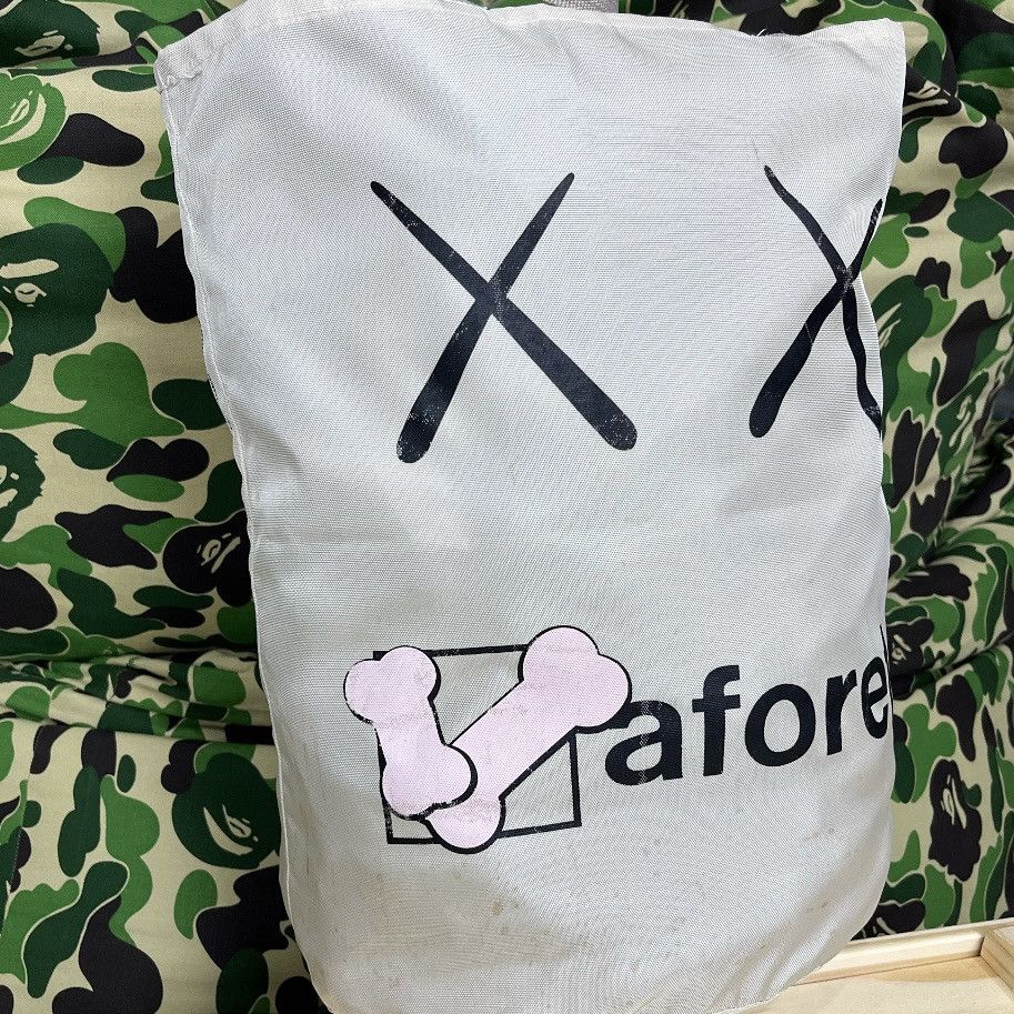 Kaws 2002 Kaws x Laforet Creme Nylon Tote Bag Size ONE SIZE - 1 Thumbnail