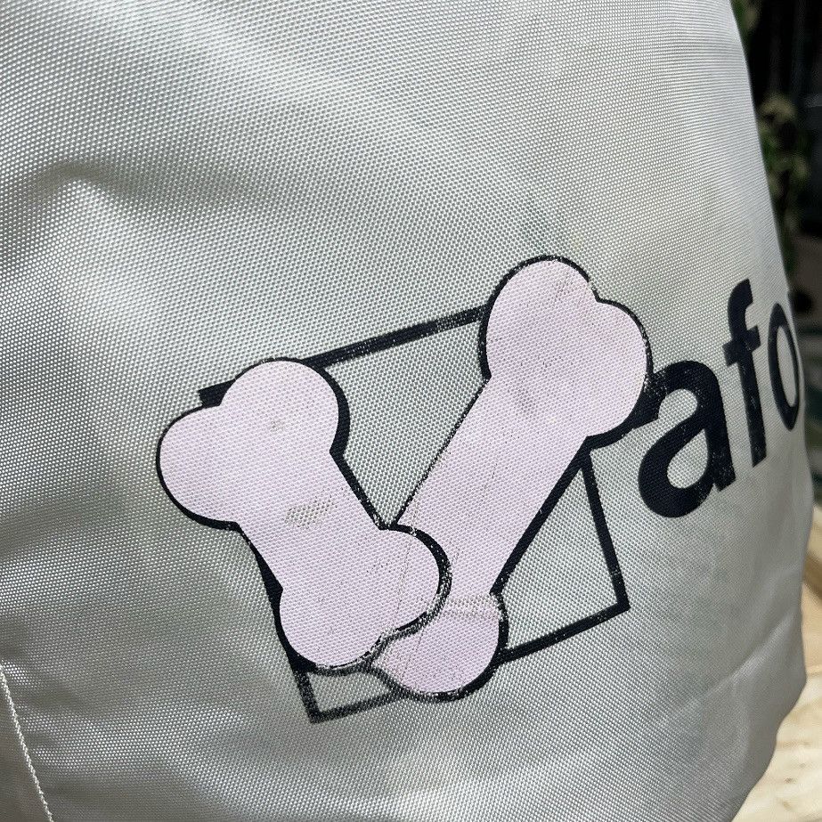 Kaws 2002 Kaws x Laforet Creme Nylon Tote Bag Size ONE SIZE - 7 Thumbnail