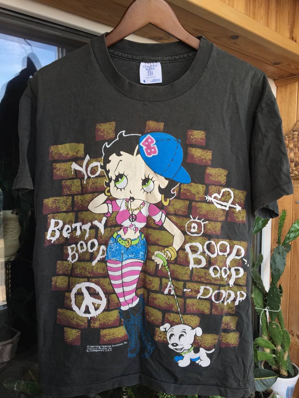 RARE Vintage 1994 Betty Boop Graffiti T-shirt