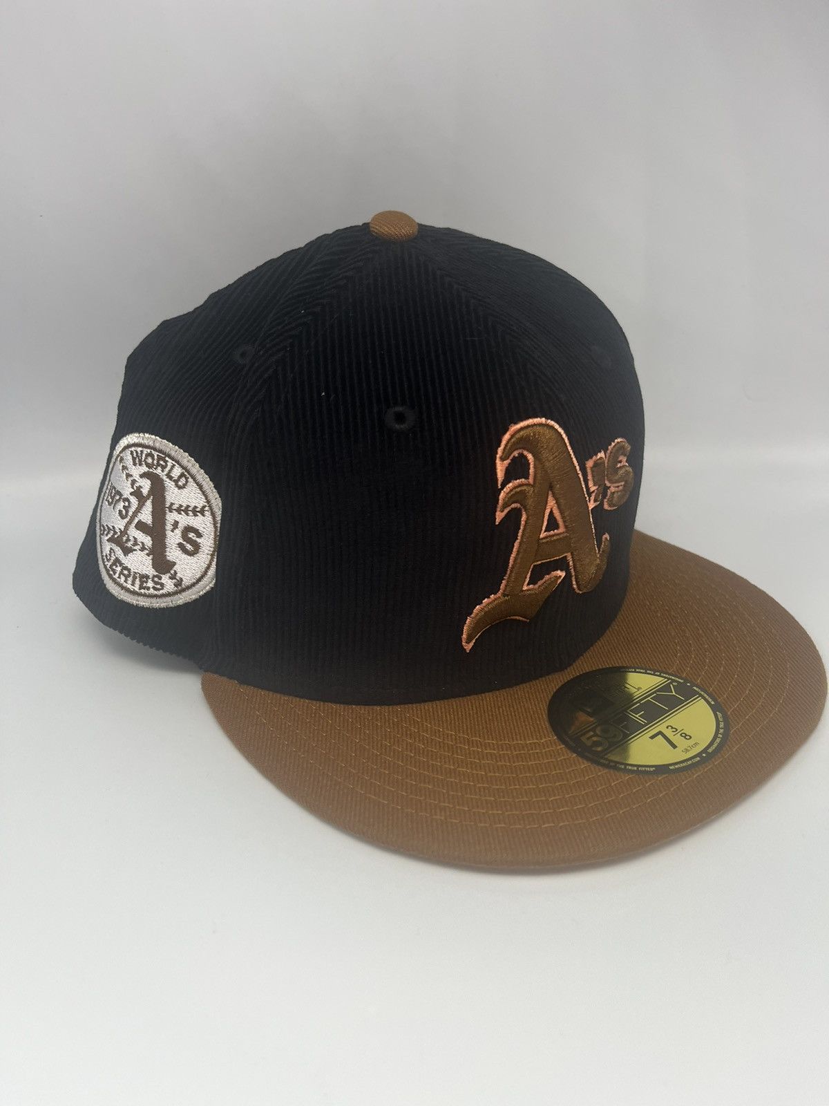 MLB × New Era Corduroy Oakland A’s 7 3/8 too $hort aux pack hyphy hat Size ONE SIZE - 1 Thumbnail
