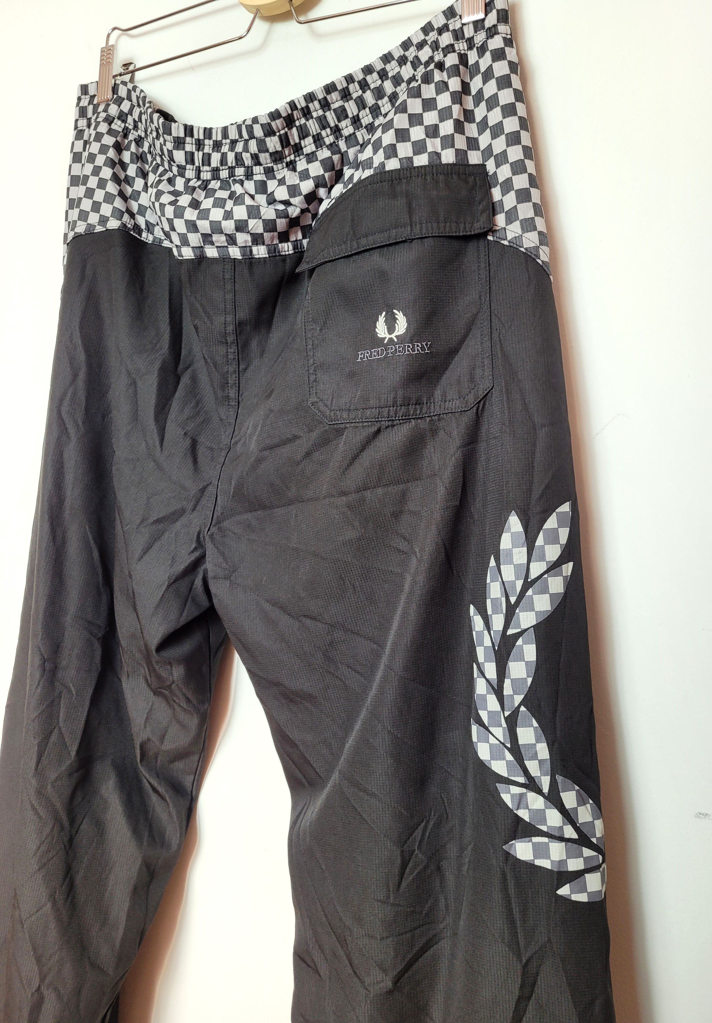 Fred Perry vintage Fred Perry multilogo pockets nylon pants Size US 36 / EU 52 - 6 Thumbnail