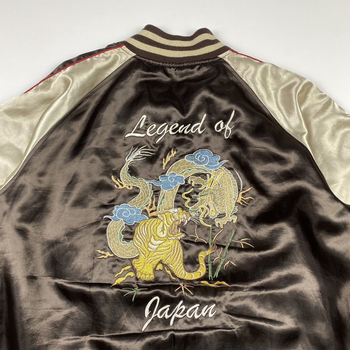 Japanese Brand Vintage Japanese Traditional Nylon Jacket Dragon Tiger Hype Size US L / EU 52-54 / 3 - 15 Thumbnail