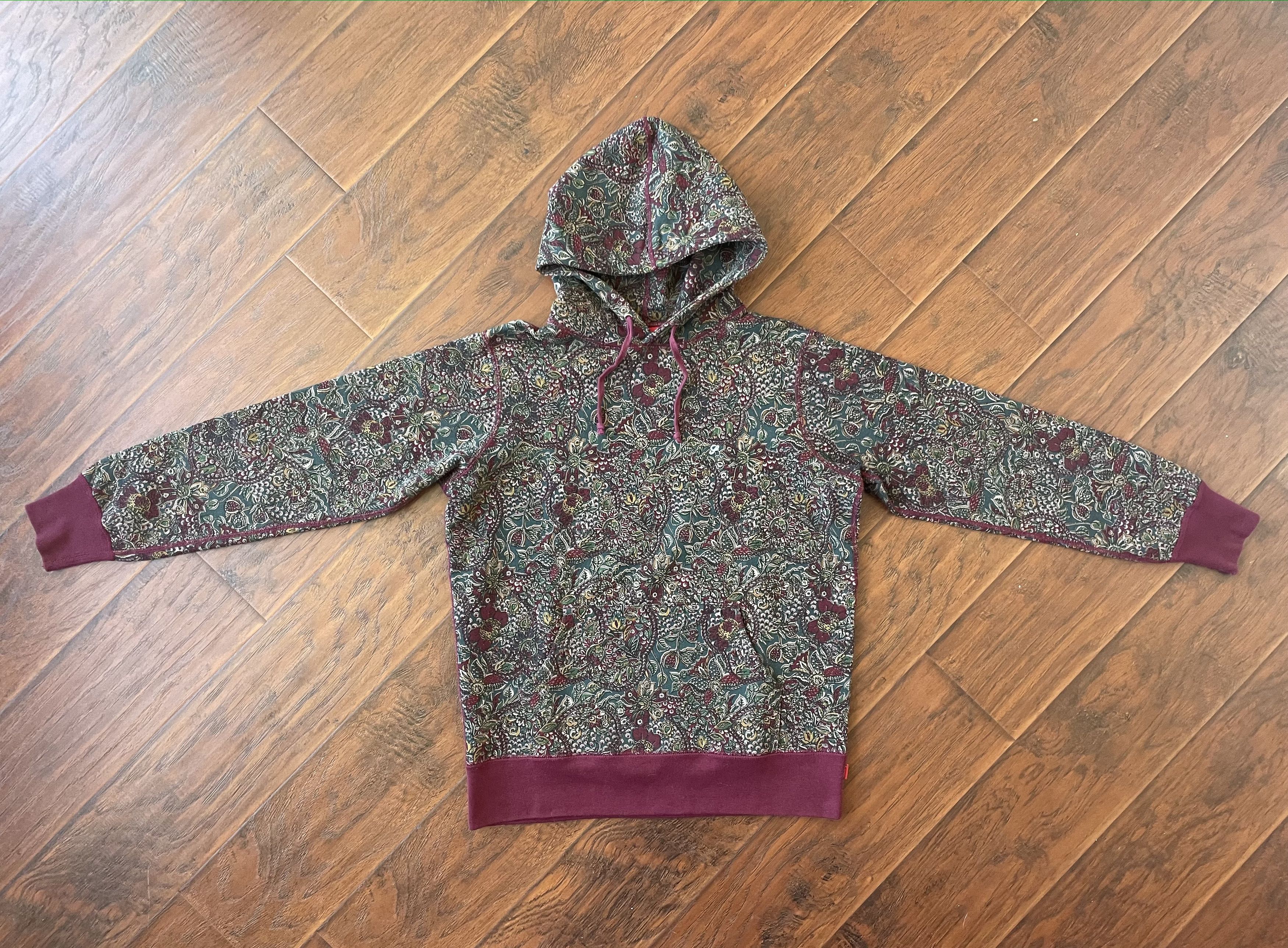 Supreme Supreme Paisley Hoodie 2011 Burgundy Red Small Box Logo Size US S / EU 44-46 / 1 - 2 Thumbnail