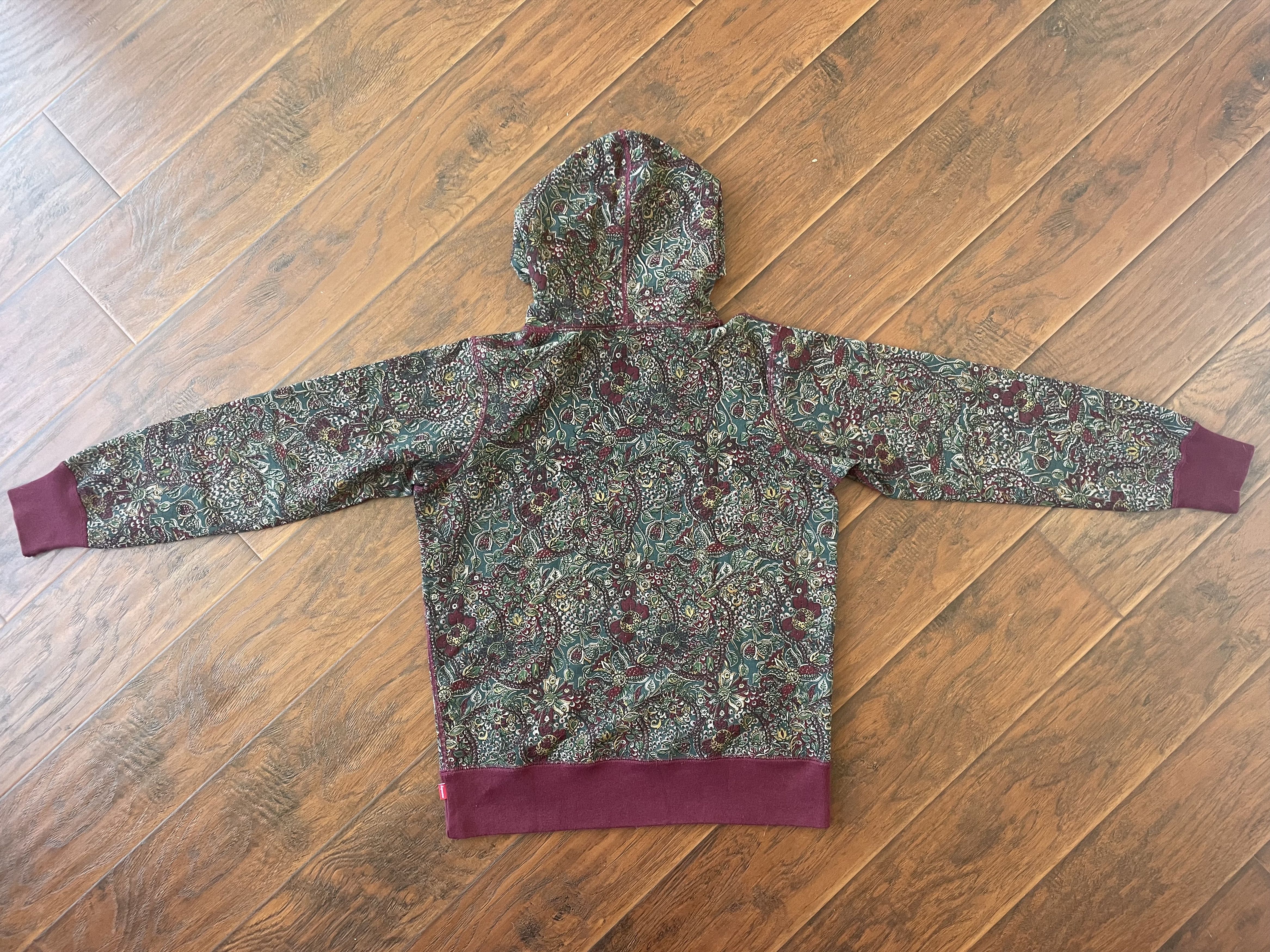 Supreme Supreme Paisley Hoodie 2011 Burgundy Red Small Box Logo Size US S / EU 44-46 / 1 - 3 Thumbnail