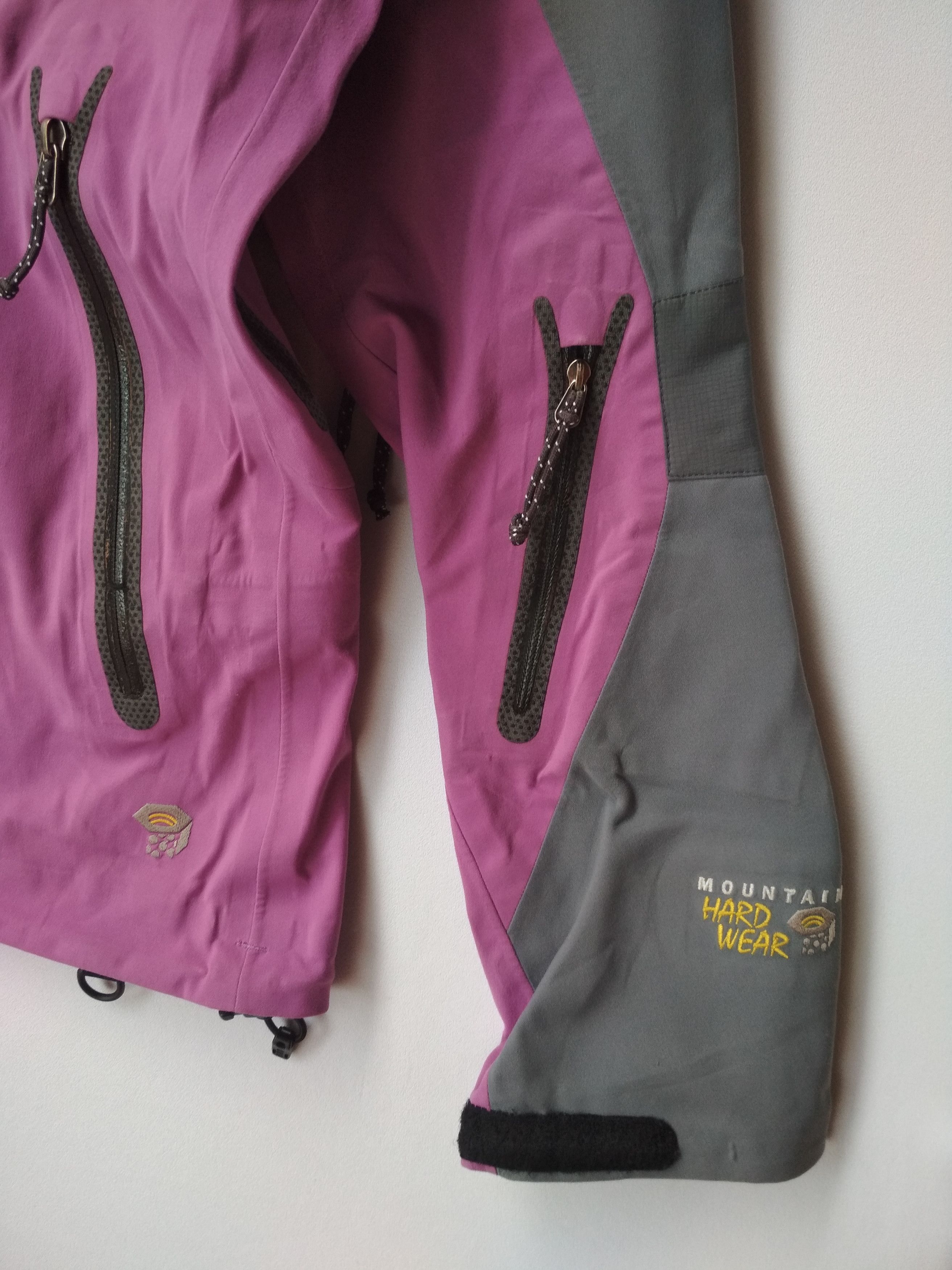 Goretex MOUNTAIN HARDWEAR GORETEX VELCRO STRAP SOFTSHELL JACKET Size US S / EU 44-46 / 1 - 9 Thumbnail