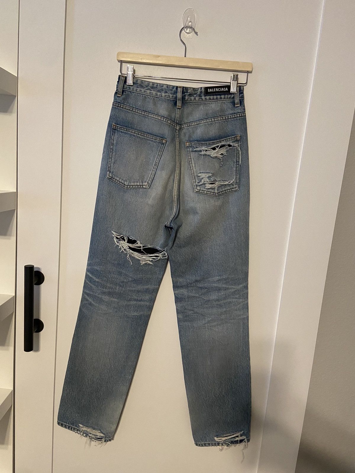 Balenciaga Balenciaga Trompe l'oeil Distressed Boyfriend Denim Jeans Size 25" / US 0 / IT 36 - 8 Thumbnail
