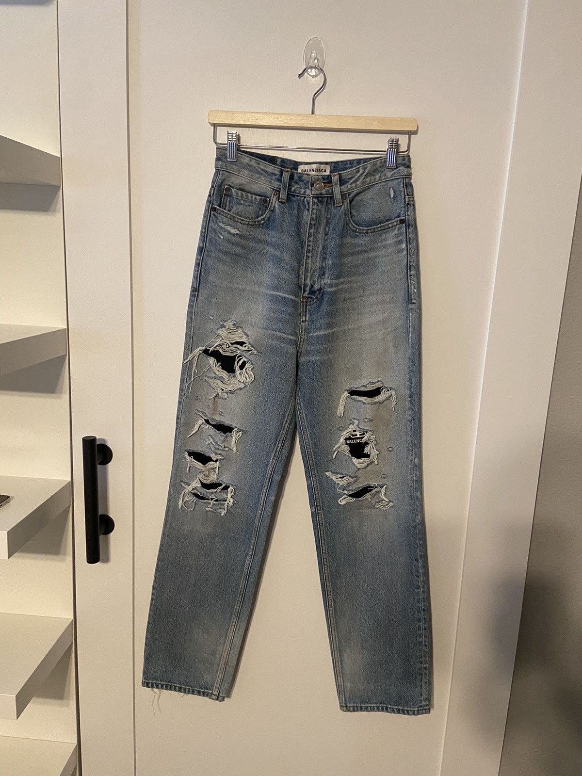Balenciaga Balenciaga Trompe l'oeil Distressed Boyfriend Denim Jeans Size 25" / US 0 / IT 36 - 7 Thumbnail