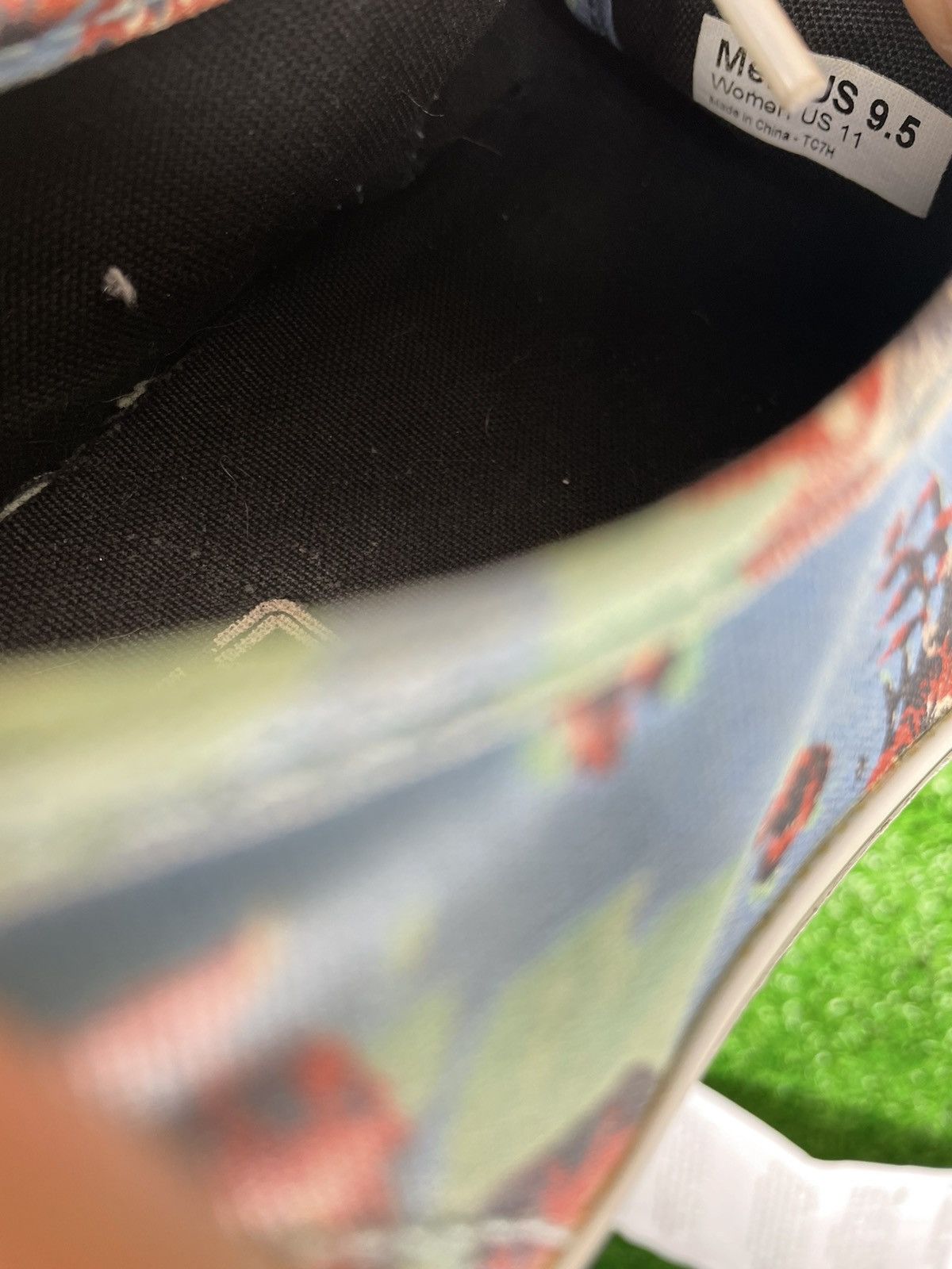 Star Wars Star Wars "Aloha Yoda" + Vans Authentic Collaboration Size US 9.5 / EU 42-43 - 9 Thumbnail