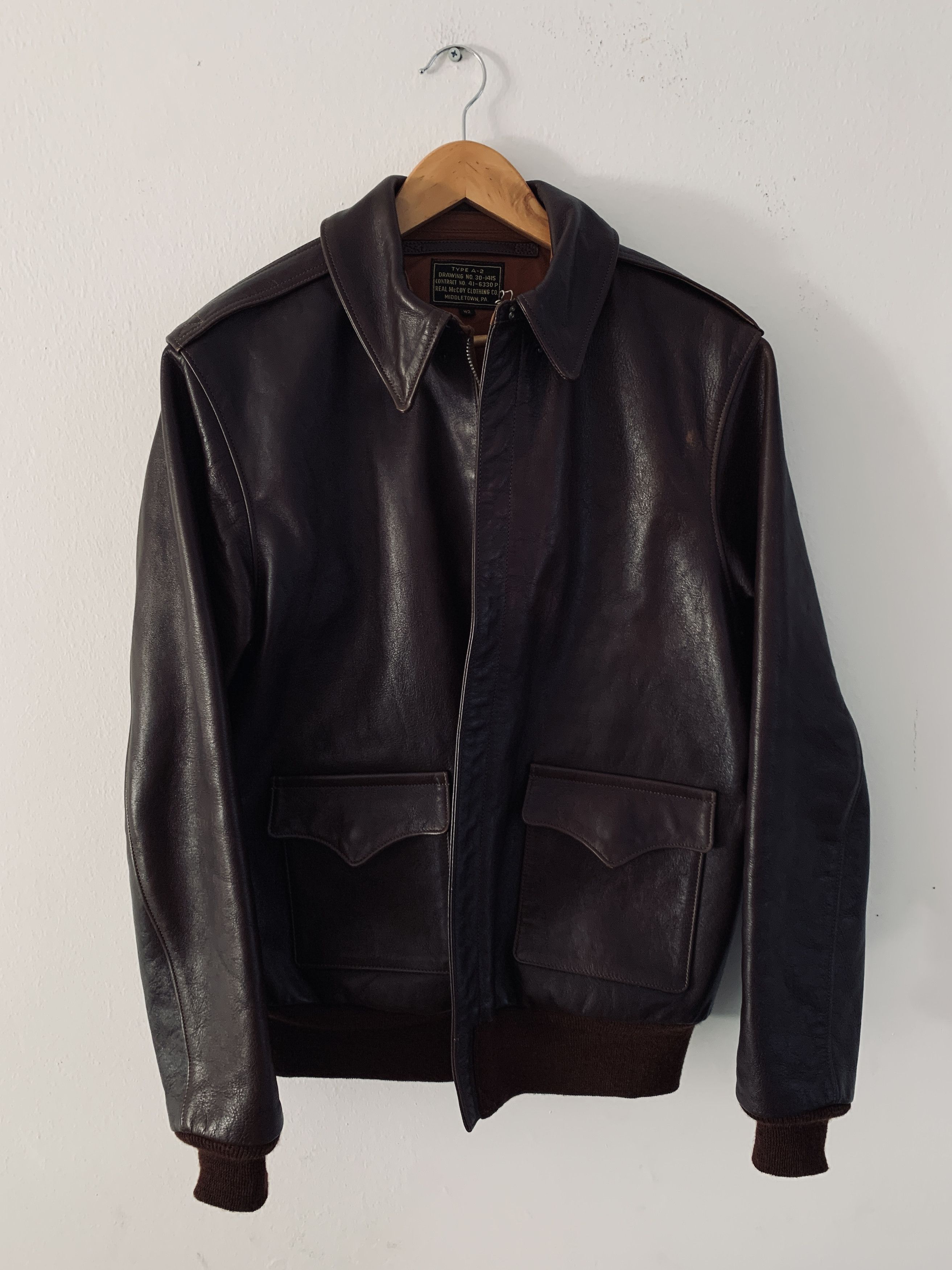 image of The Real Mccoys The Real Mccoy's A2 Bomber in Seal Brown, Men's (Size Large)