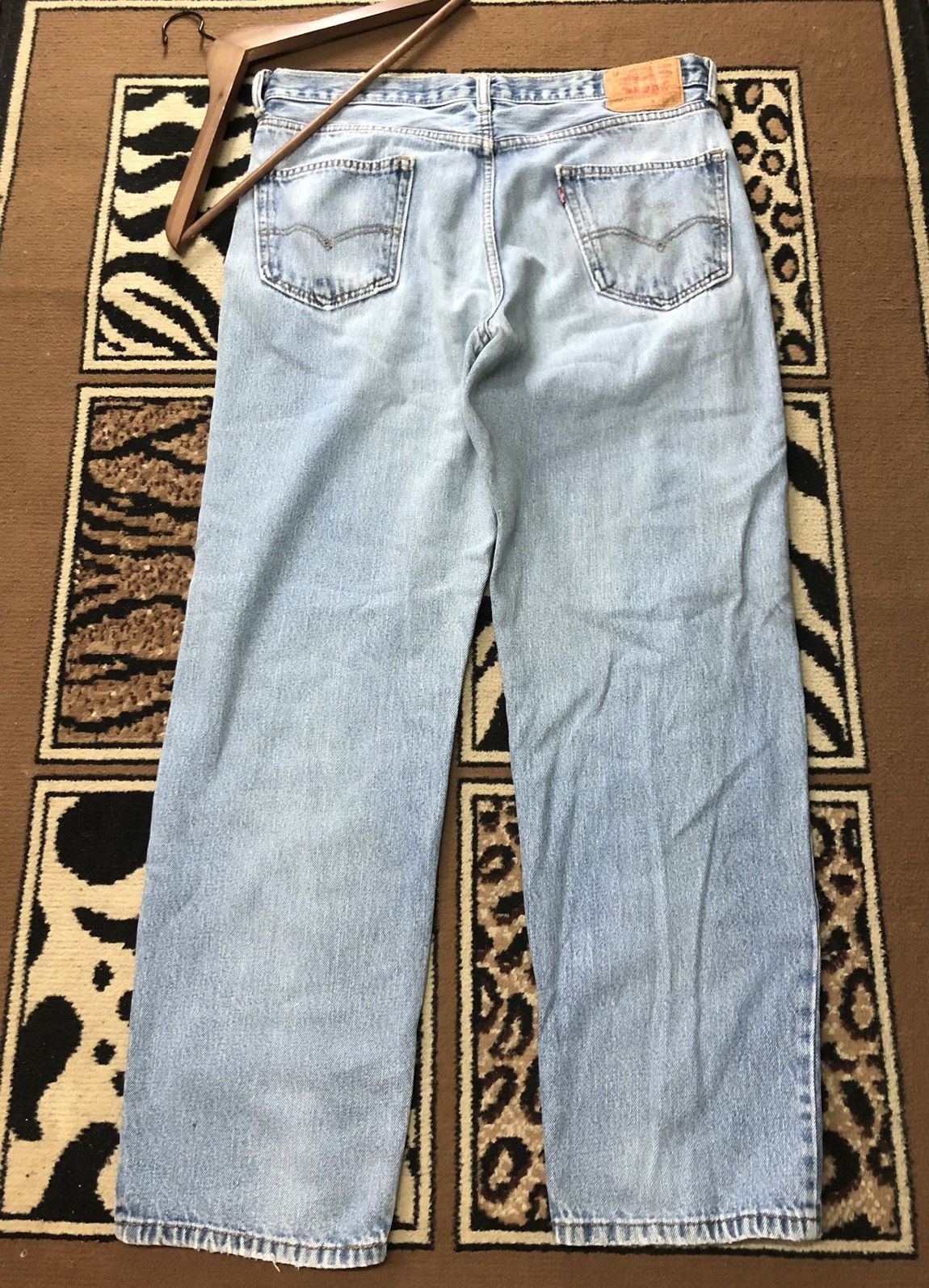 Levi's × Vintage VINTAGE 90s LEVIS 550 BLUE WASH DISTRESSED DENIM Size US 35 - 10 Thumbnail