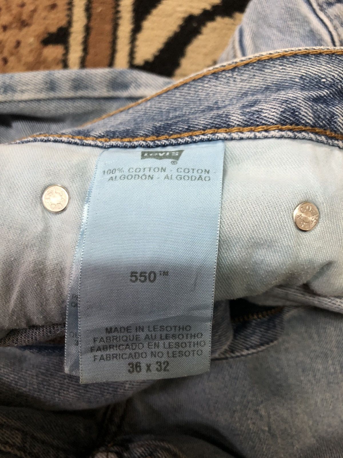 Levi's × Vintage VINTAGE 90s LEVIS 550 BLUE WASH DISTRESSED DENIM Size US 35 - 6 Thumbnail
