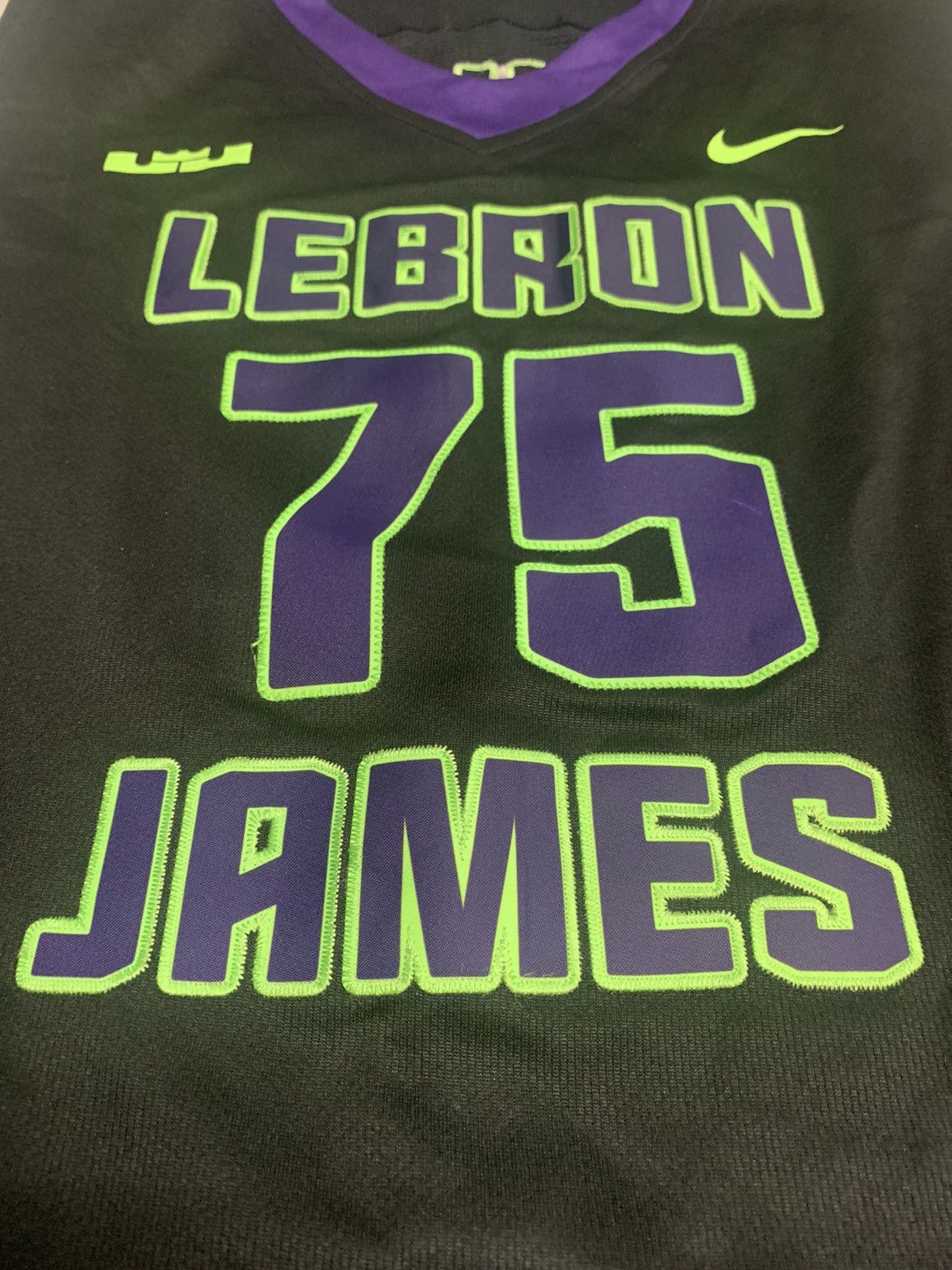 NBA × Nike RARE LeBron James Skills Academy Nike Basketball Jersey Size US L / EU 52-54 / 3 - 1 Thumbnail