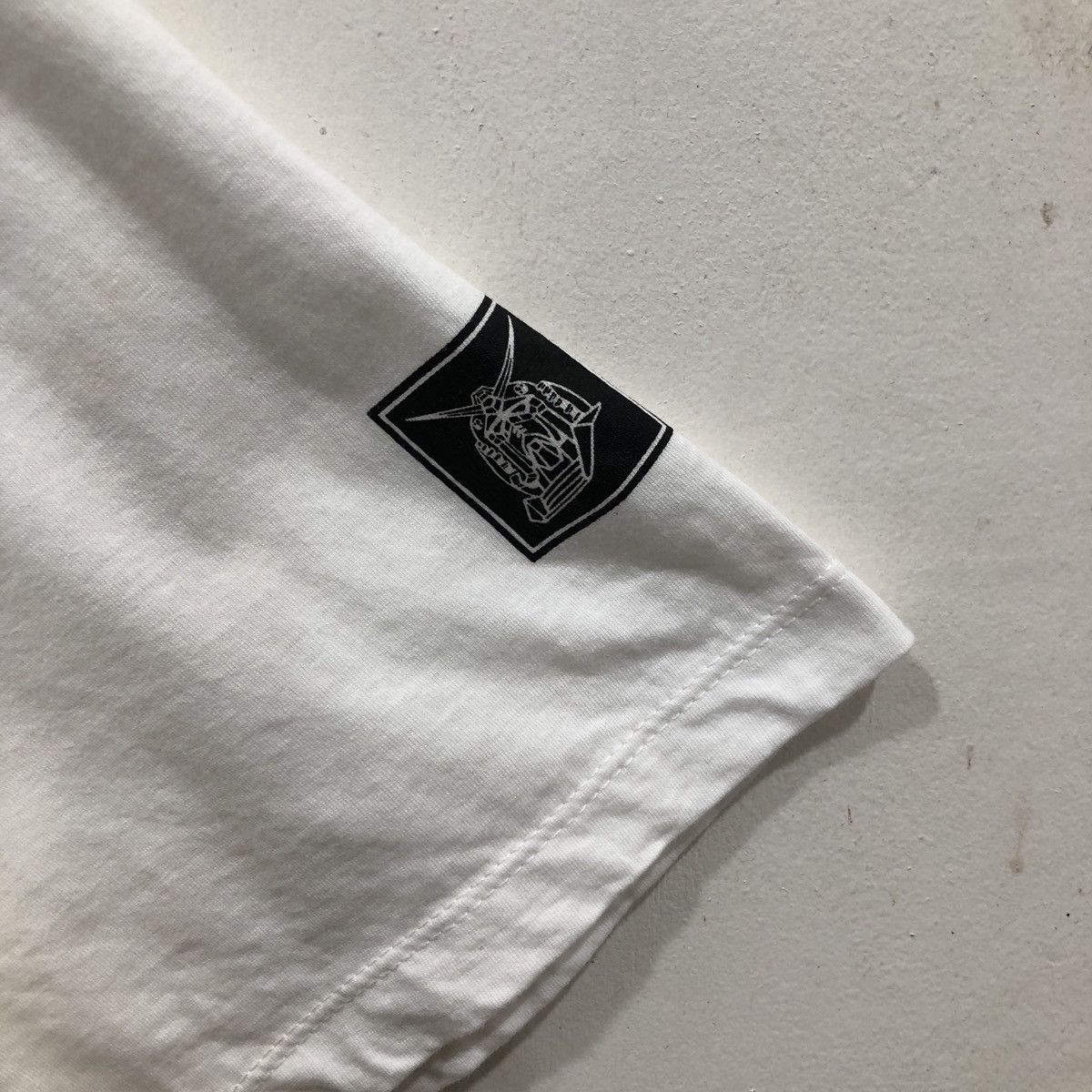 Designer Gundam T Shirt Size US XL / EU 56 / 4 - 4 Thumbnail
