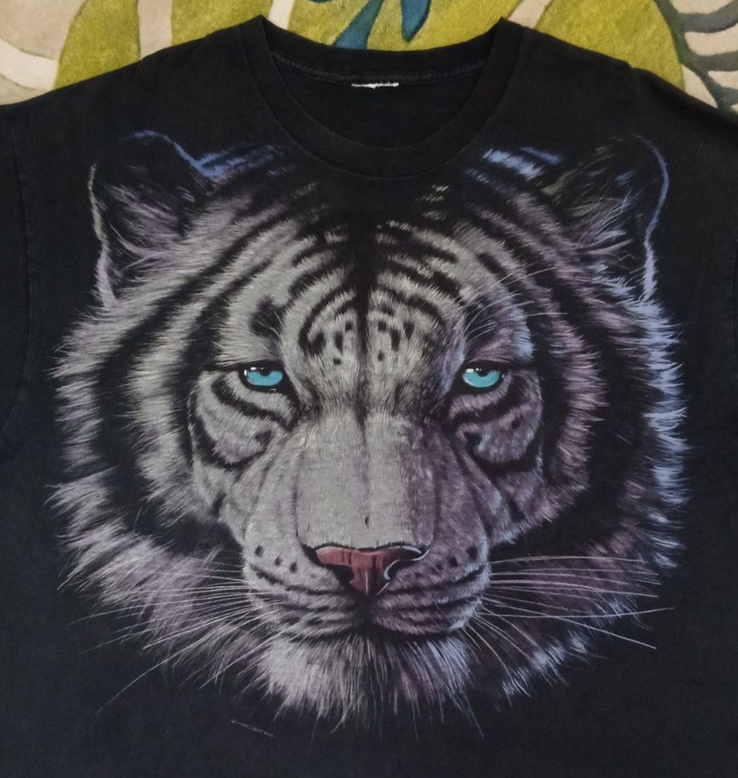 Habitat × Liquid Blue × Vintage Vintage 90s Liquid Blue White Tiger T-shirt Size US XXL / EU 58 / 5 - 3 Thumbnail