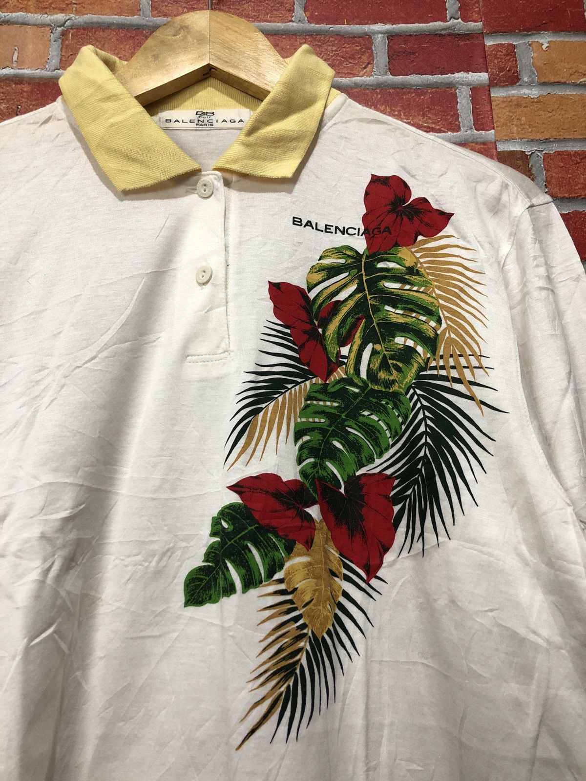 Balenciaga Vintage Balenciaga Floral Polo Shirt Size L / US 10 / IT 46 - 2 Thumbnail