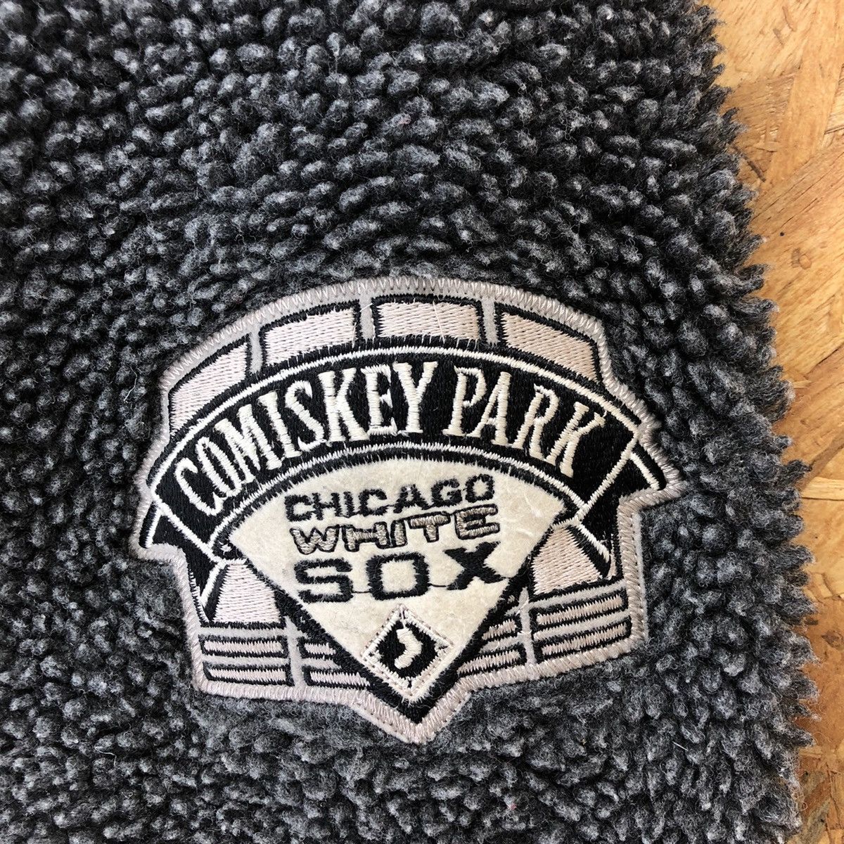 MLB × Vintage Vintage Mlb Chicago White Sox Faux Fur Hoodie Size US L / EU 52-54 / 3 - 4 Thumbnail