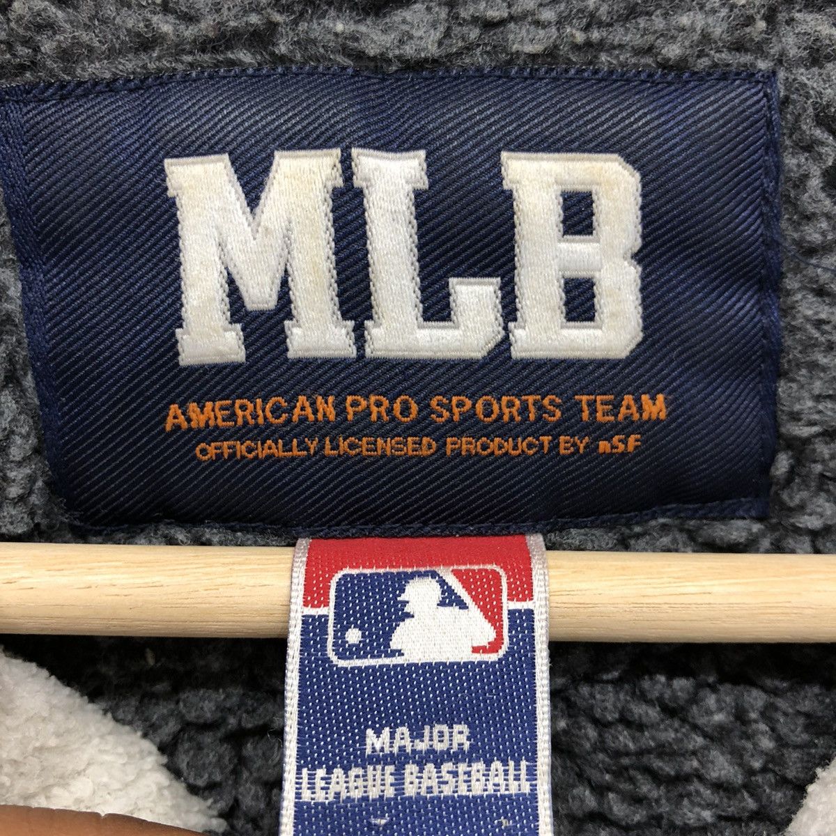 MLB × Vintage Vintage Mlb Chicago White Sox Faux Fur Hoodie Size US L / EU 52-54 / 3 - 6 Thumbnail
