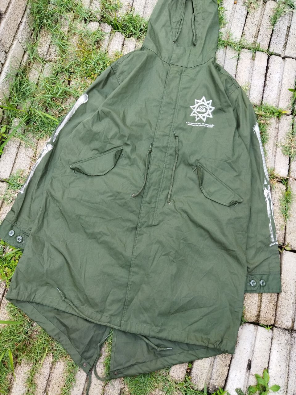 Japanese Brand Japanese Skulls Skeleton Punk Style Parka Jacket Size US L / EU 52-54 / 3 - 8 Thumbnail