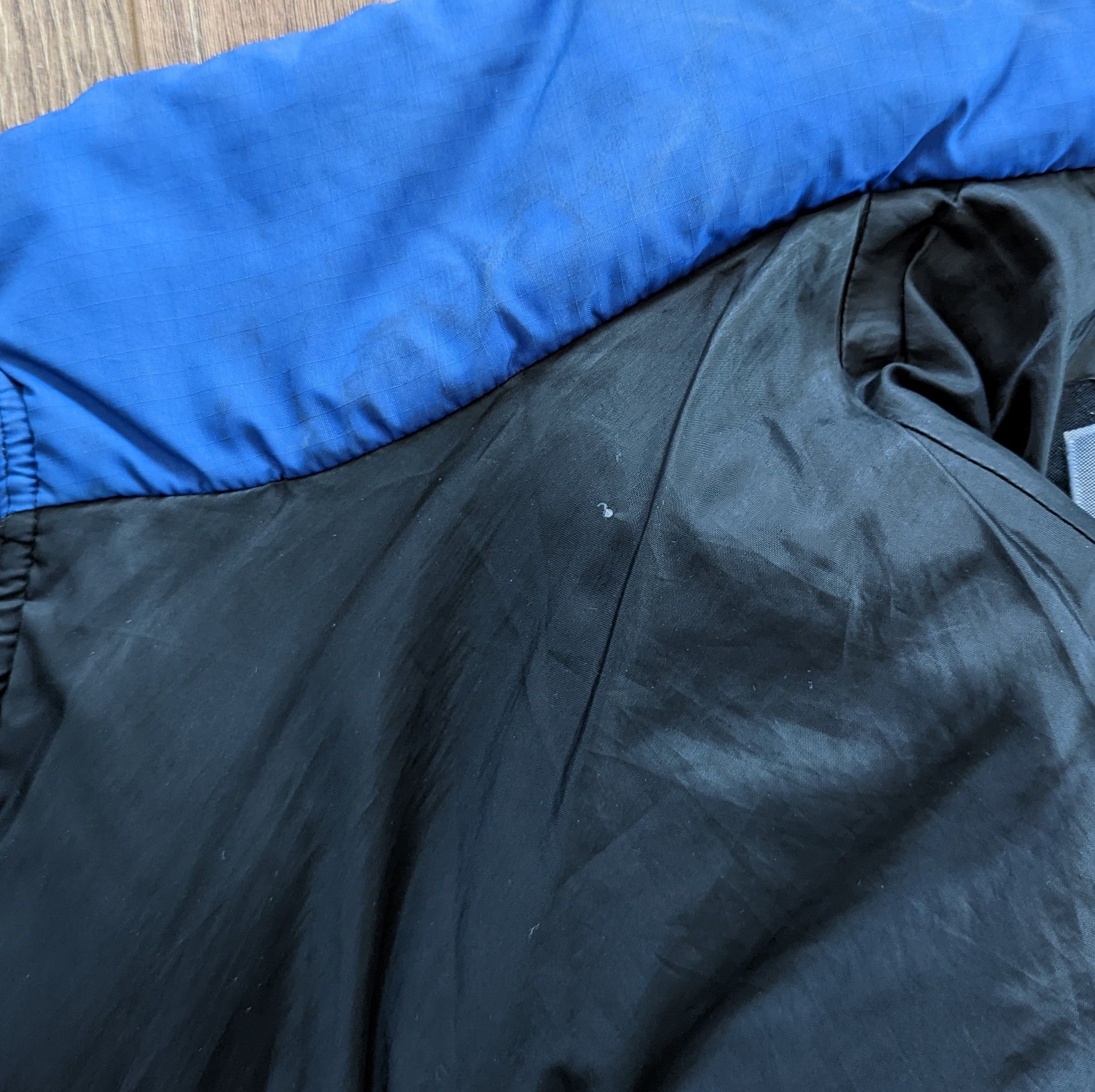 Helly Hansen × Vintage Vintage Helly Hansen Puffer Down Jacket Very Rare Streetwear Size US M / EU 48-50 / 2 - 15 Thumbnail