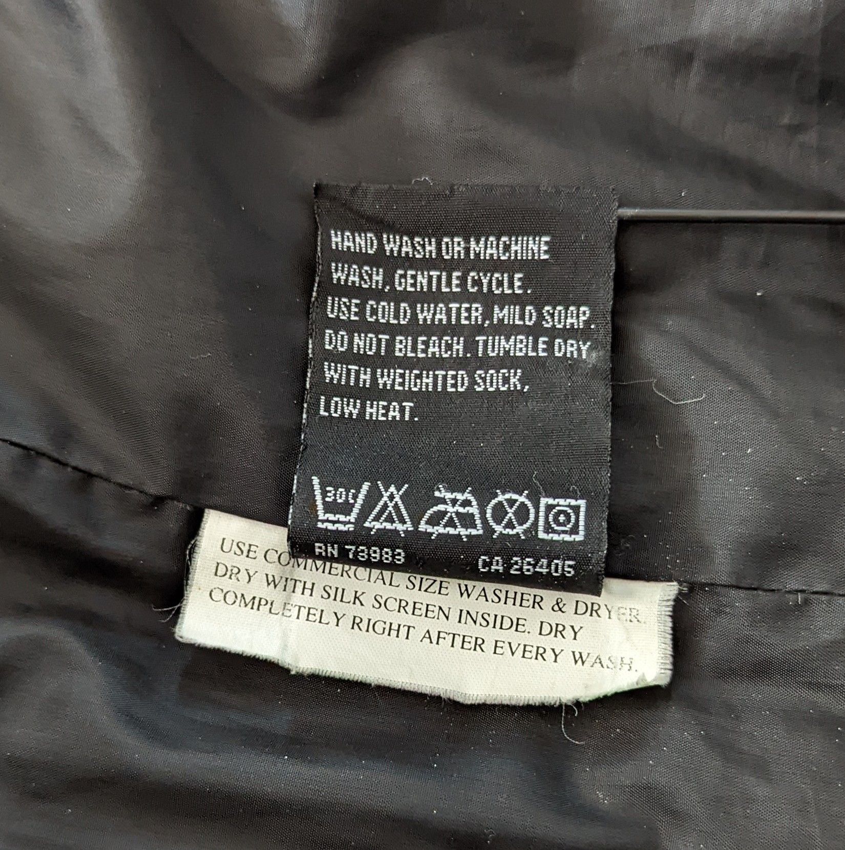 Helly Hansen × Vintage Vintage Helly Hansen Puffer Down Jacket Very Rare Streetwear Size US M / EU 48-50 / 2 - 17 Thumbnail