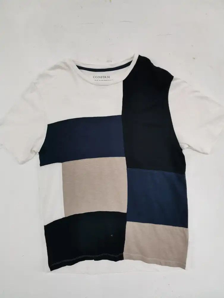 Japanese Brand Rare!!! Confirm T-shirt Size US L / EU 52-54 / 3 - 1 Thumbnail