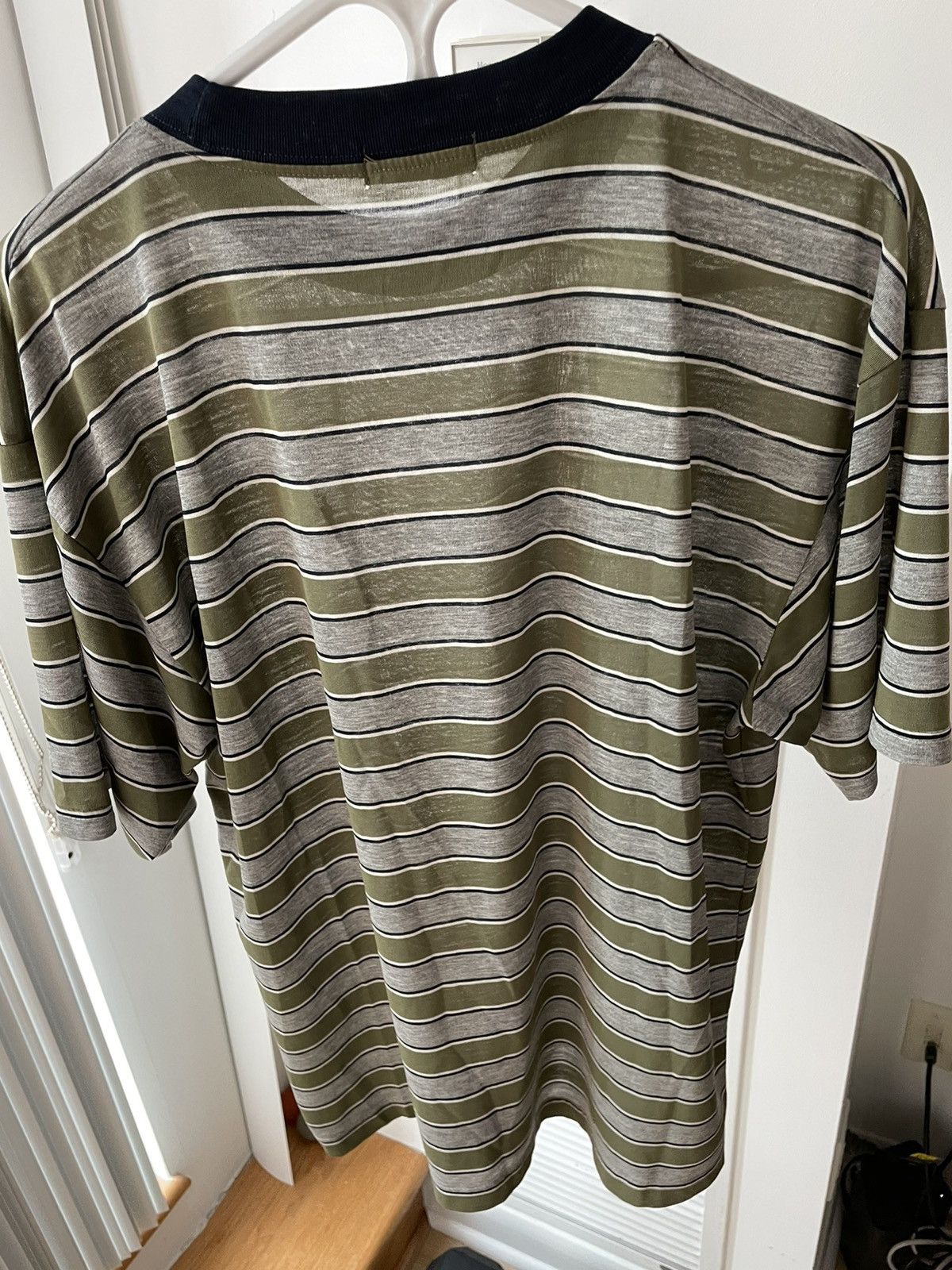 Yves Saint Laurent YSL small logo stripped T-shirt Size US M / EU 48-50 / 2 - 3 Thumbnail