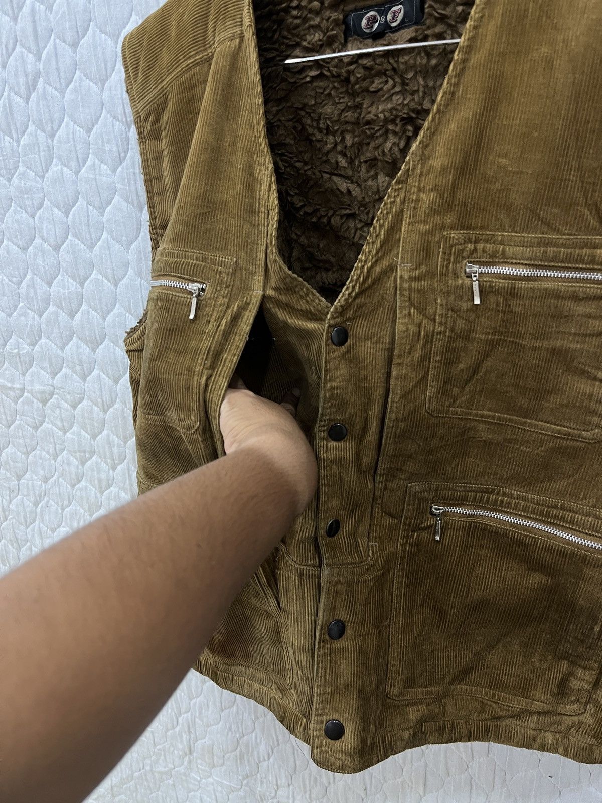 Vintage (Ccc). VINTAGE P&F MULTI POCKET CORDUROY VEST Size US M / EU 48-50 / 2 - 6 Thumbnail