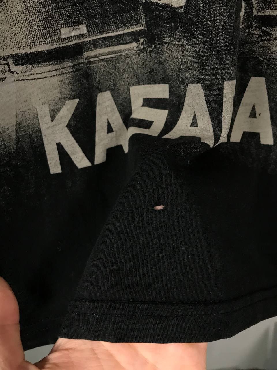 Band Tees Kasabian vintage rock band tee Size US M / EU 48-50 / 2 - 4 Thumbnail